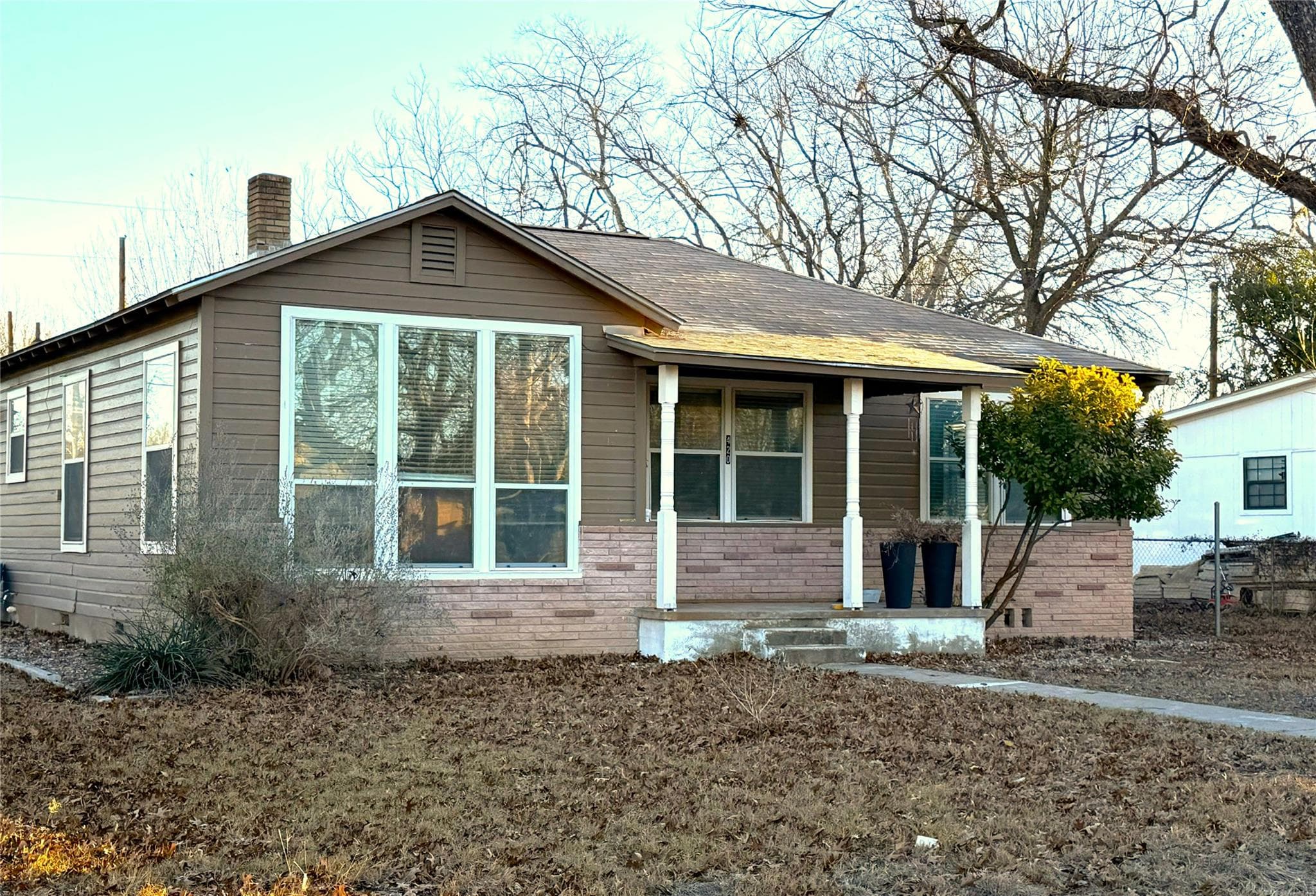 420 Stonewall St