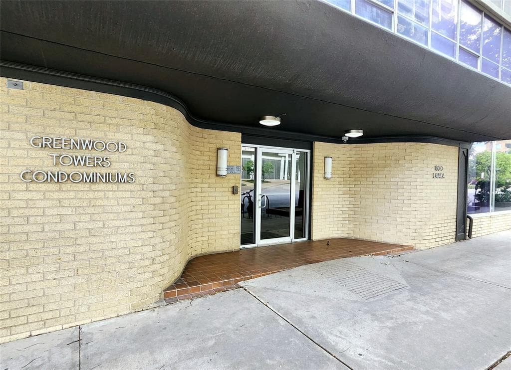 1800 Lavaca St #A806