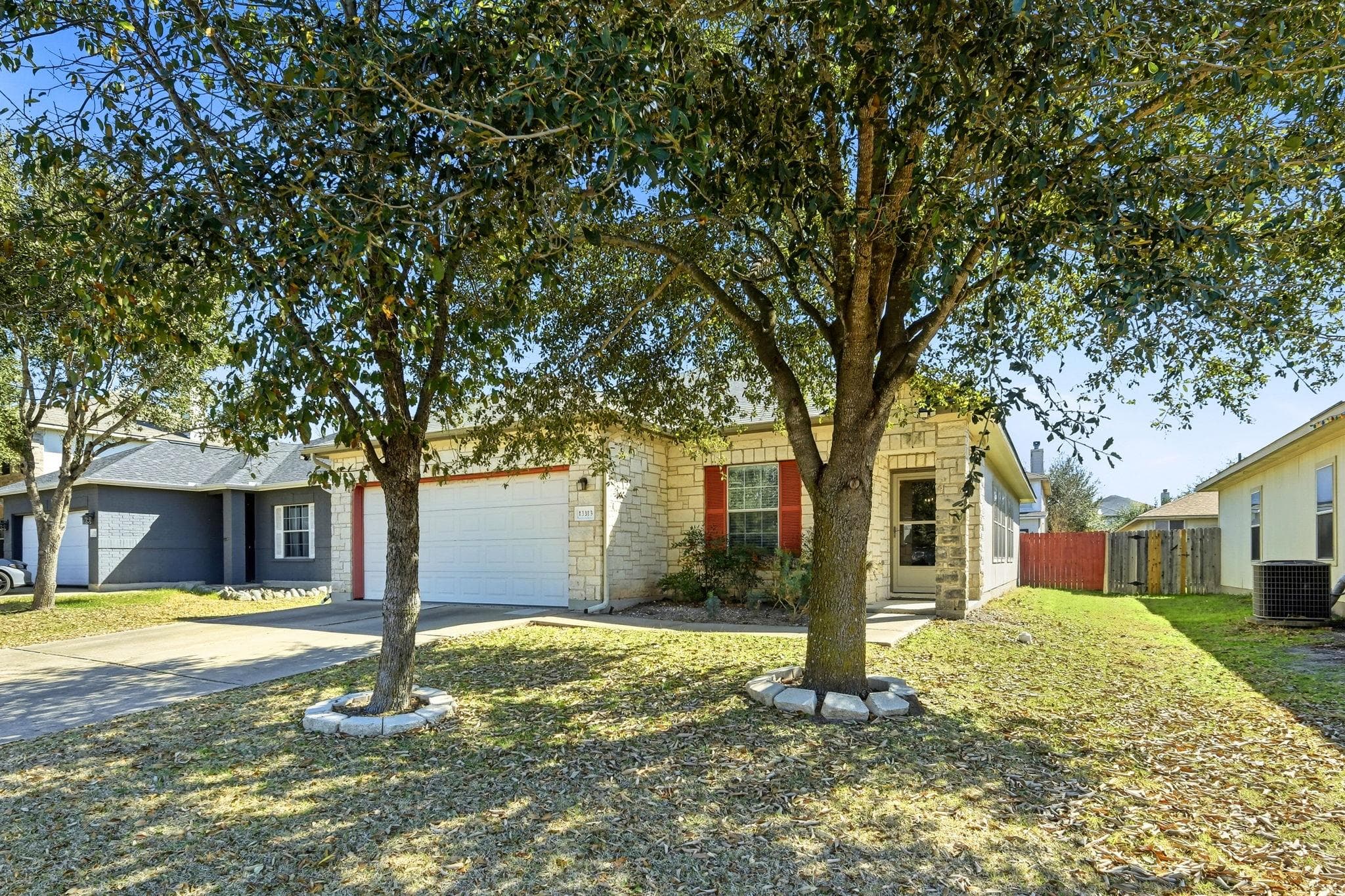 13313 Marie Ln