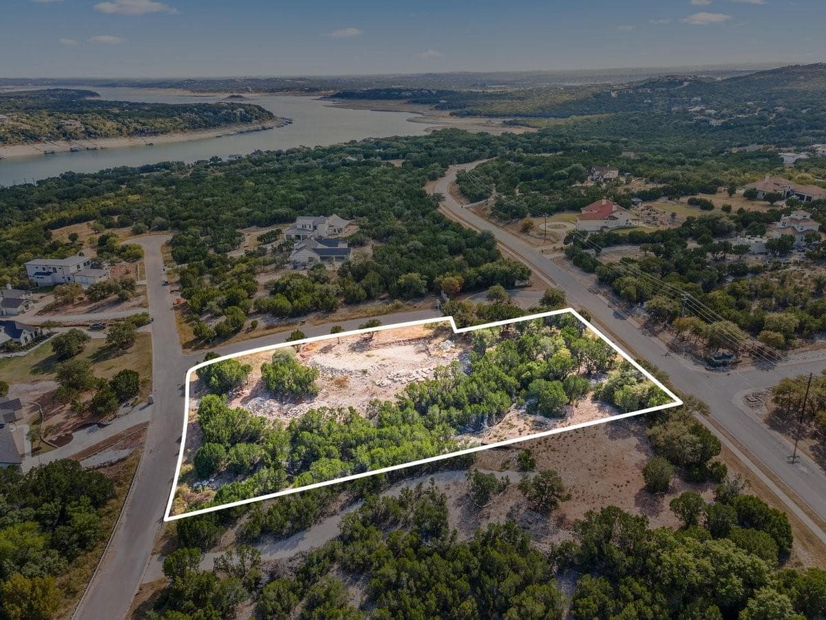 17620 Hunters Hollow None