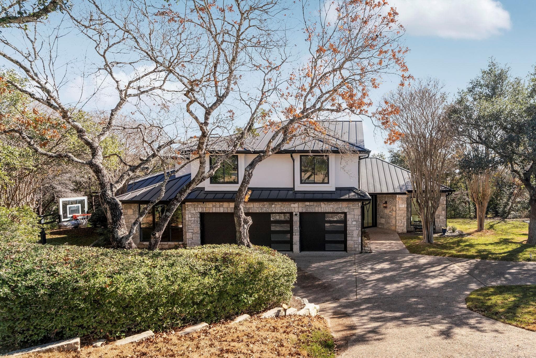 701 Furlong Dr