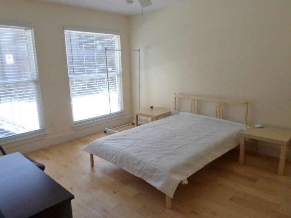 909 Reinli St #136