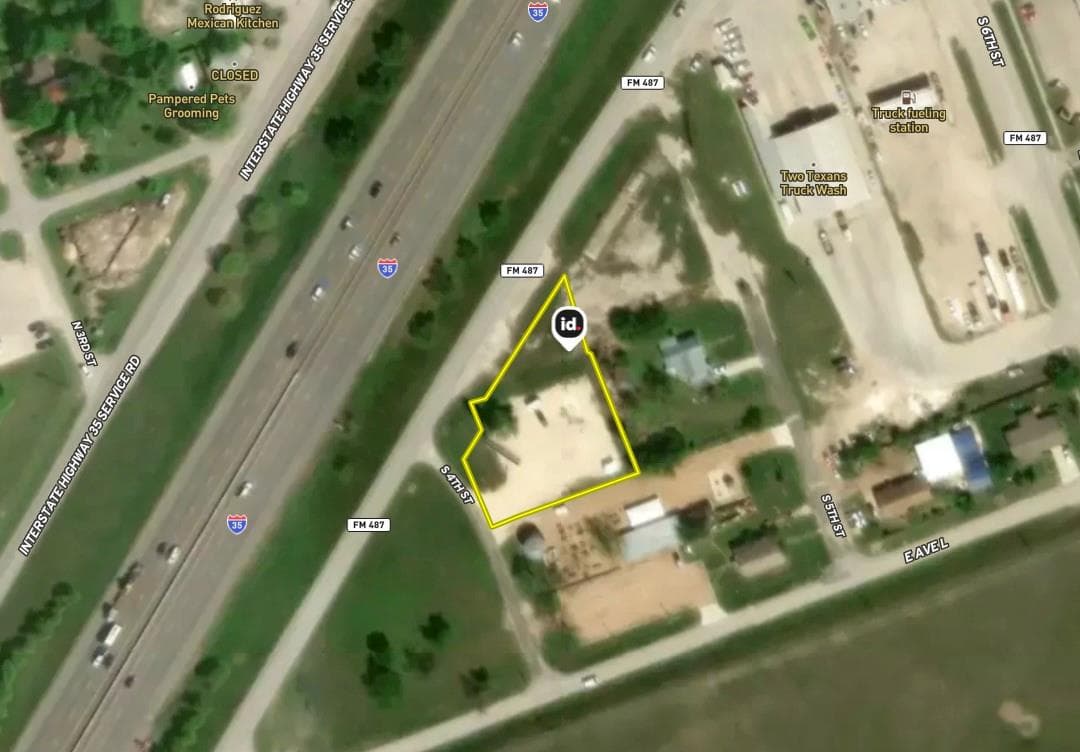 12660 N IH 35 Hwy