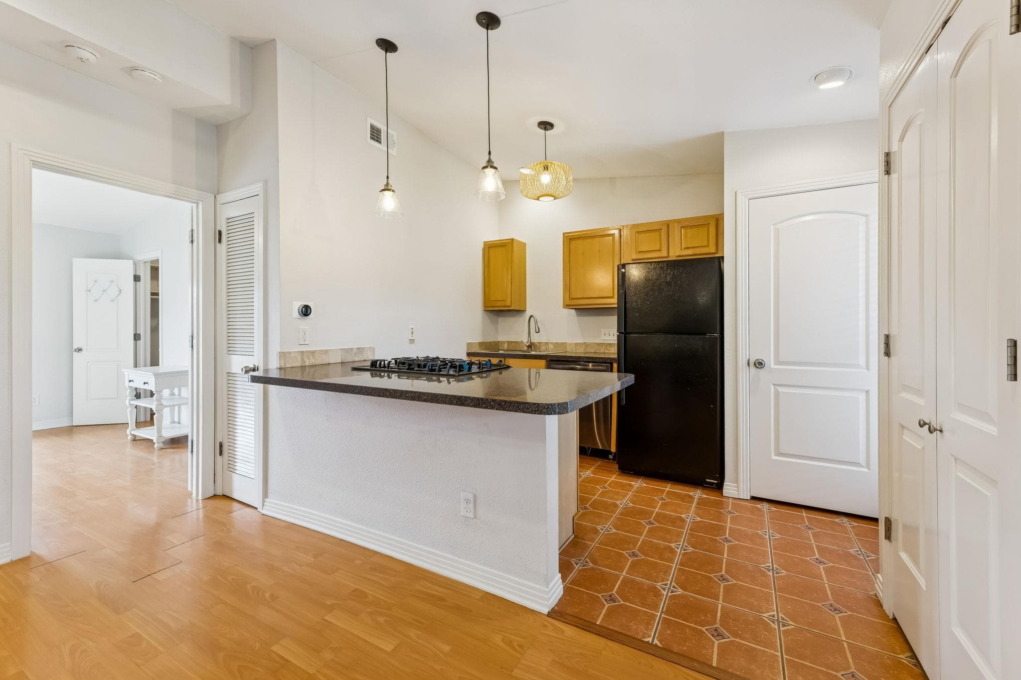 2021 Bluebonnet Ln #210