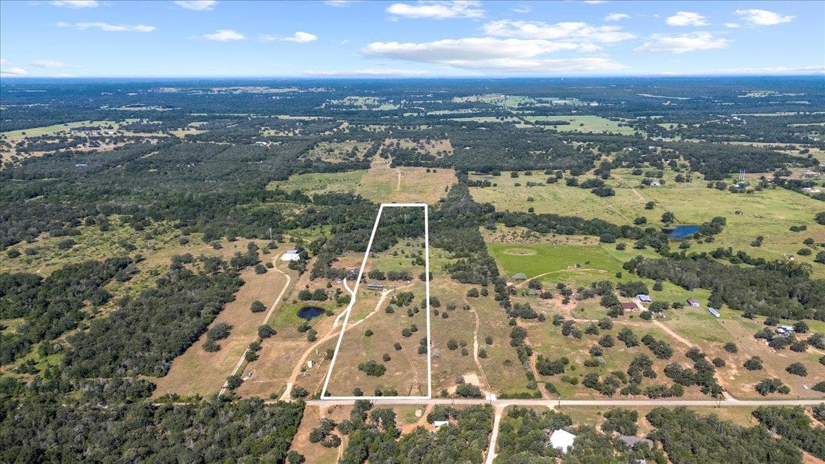 1038 League Line Rd