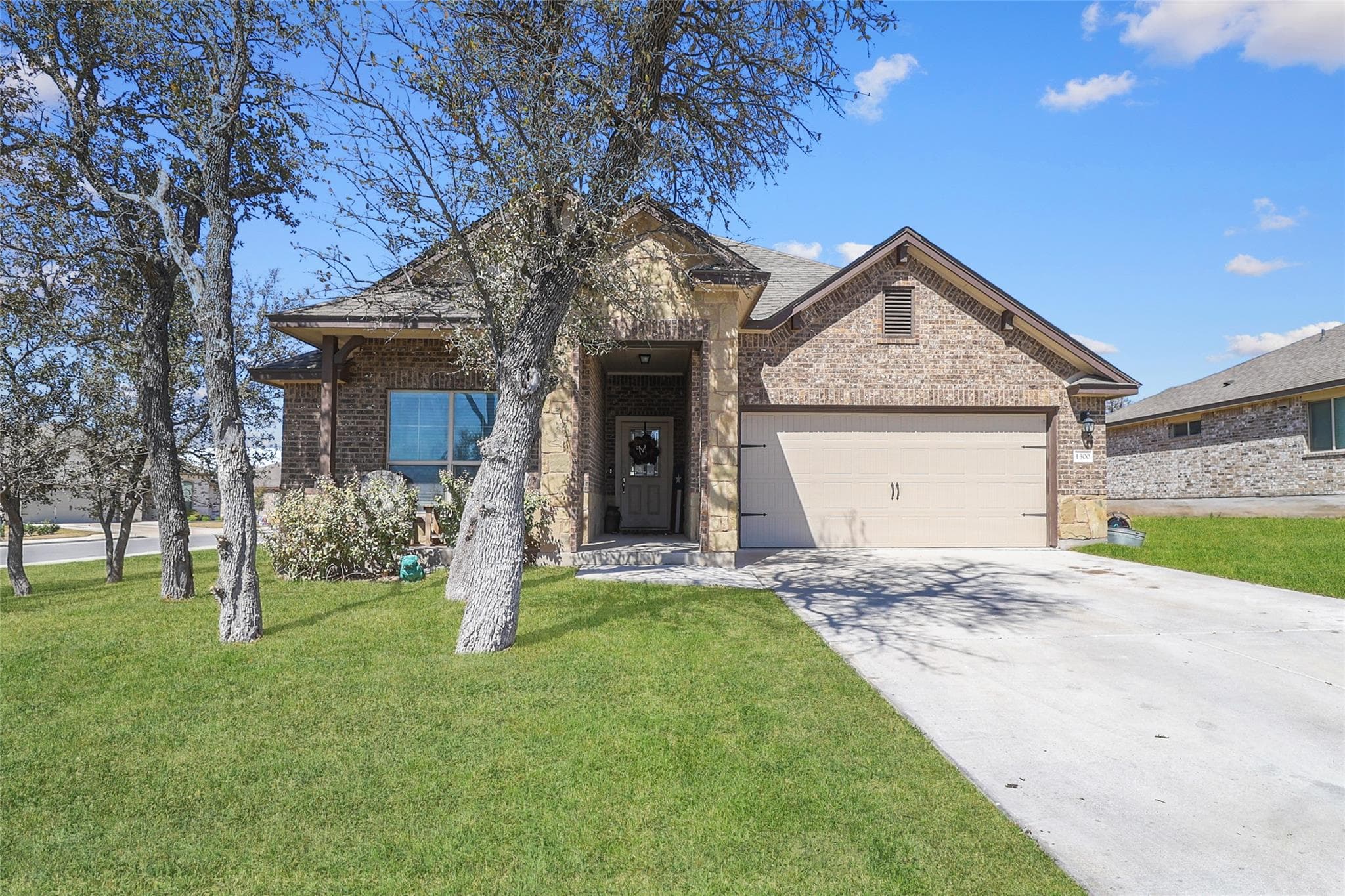 1300 Spicewood Dr