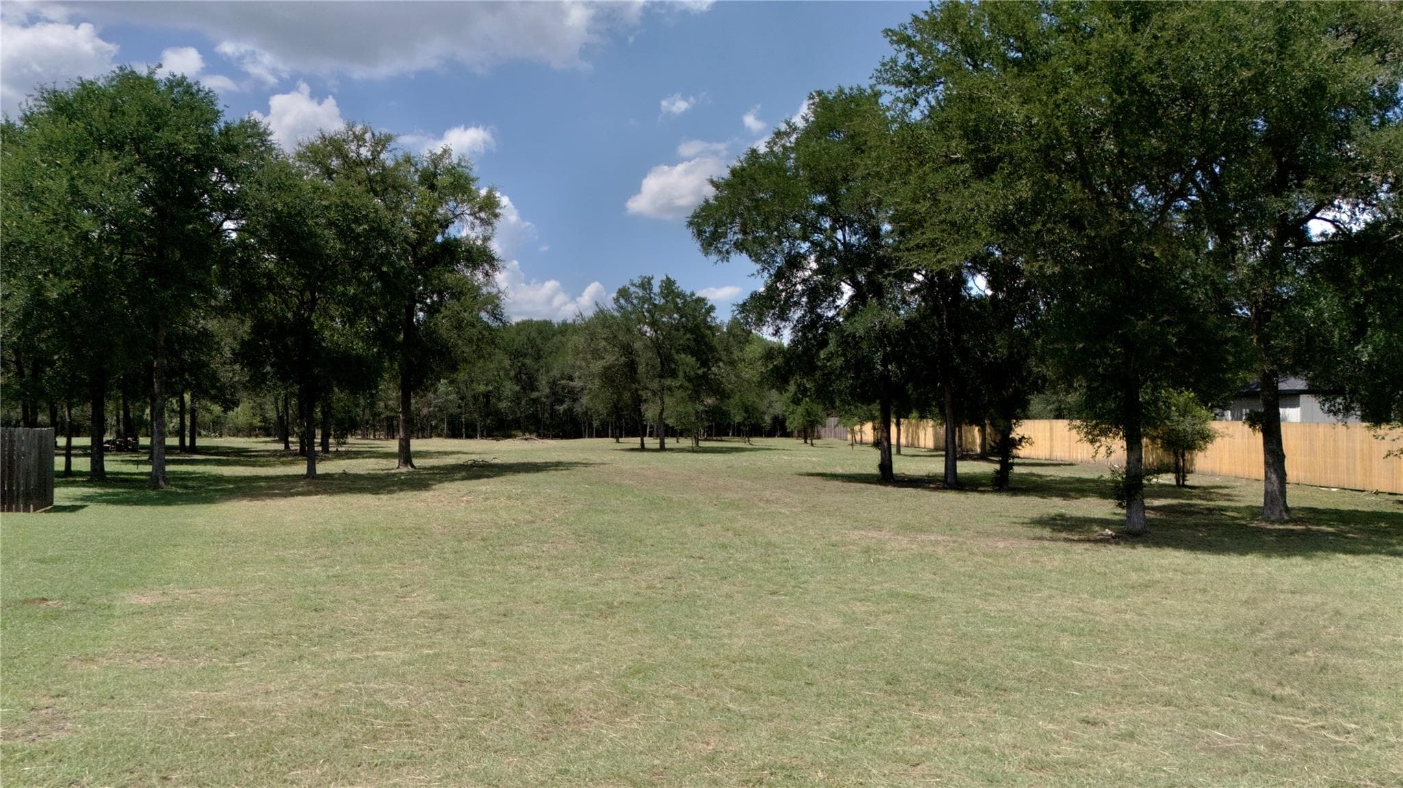 112 Creekwood Trl