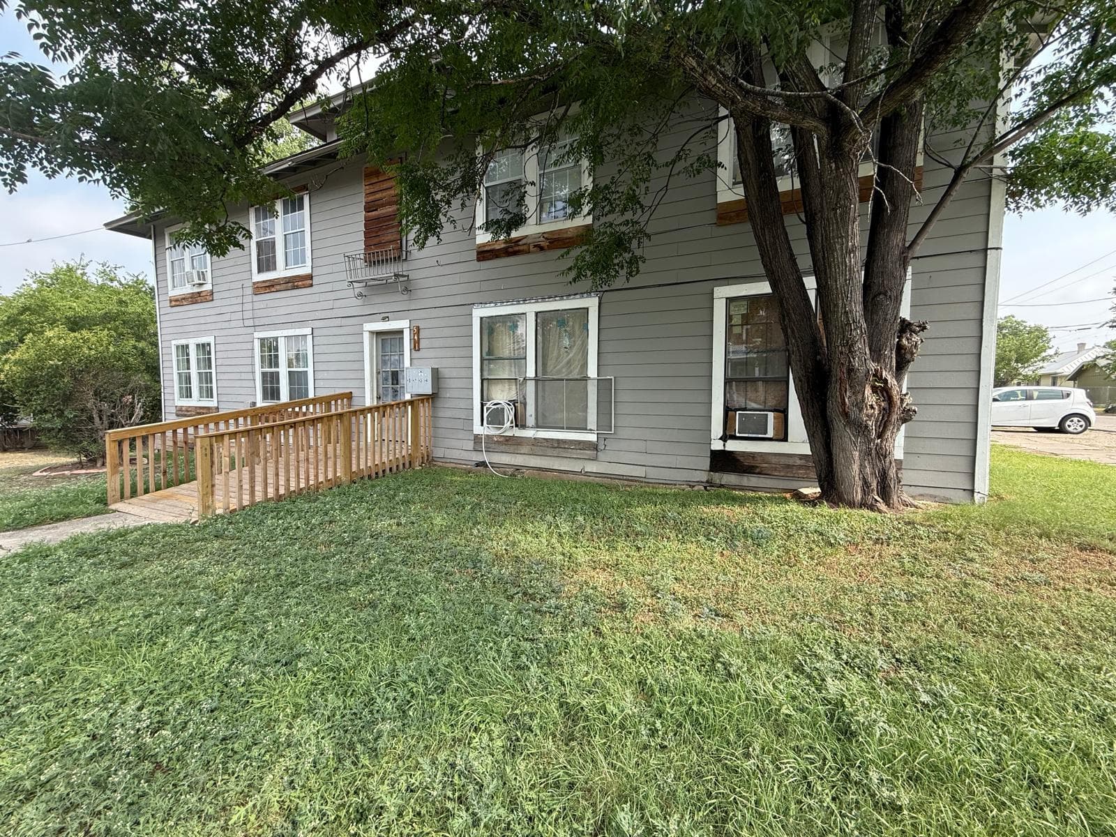 541 Hammond Ave Ave #8
