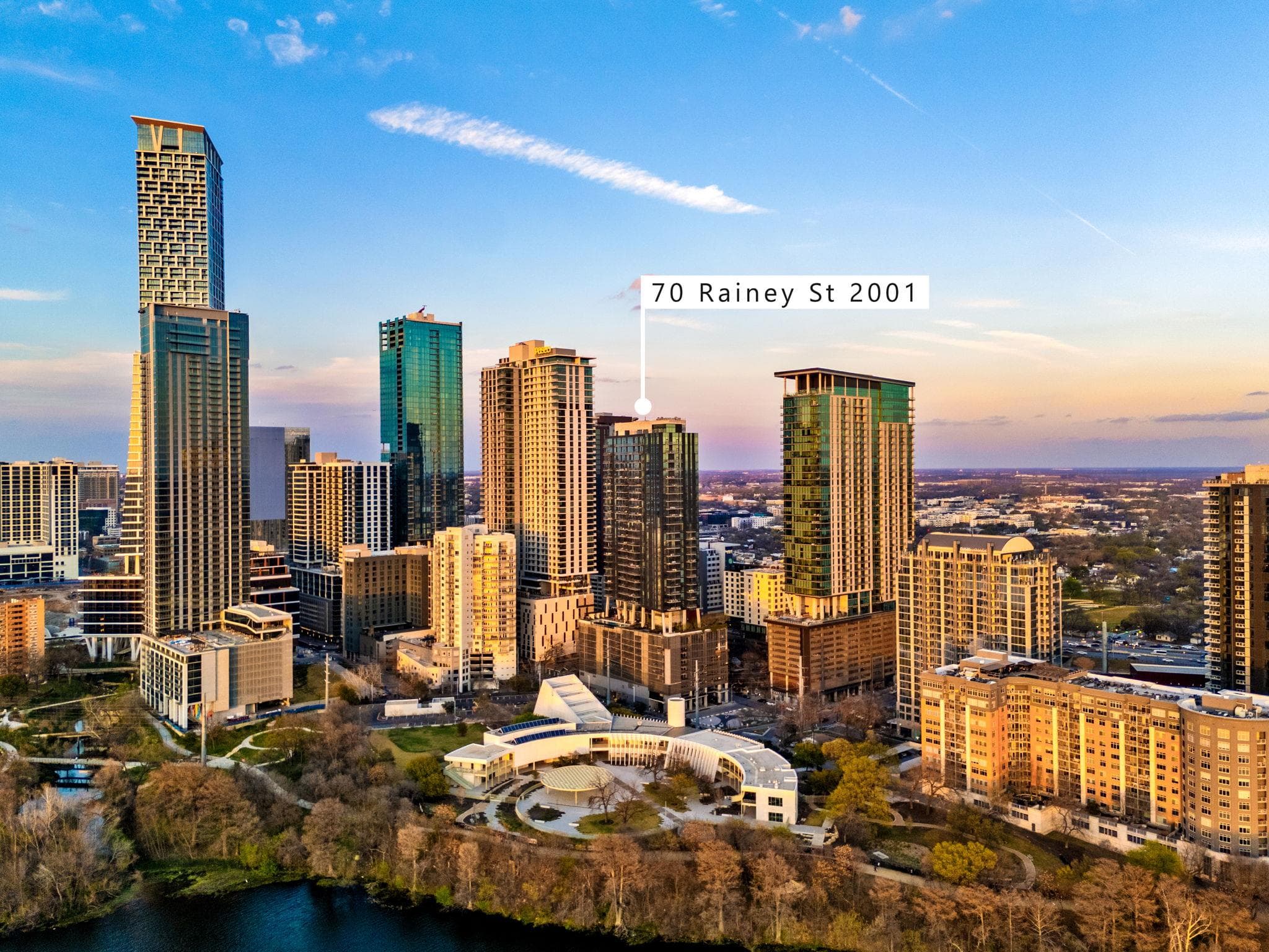 70 Rainey St #2001