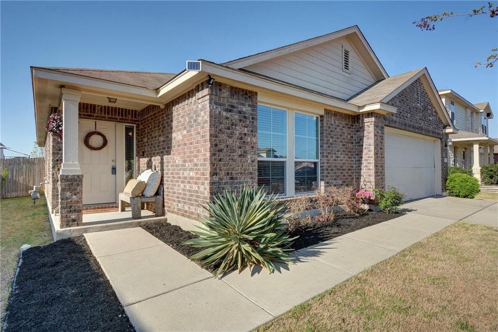 302 Pack Horse Dr