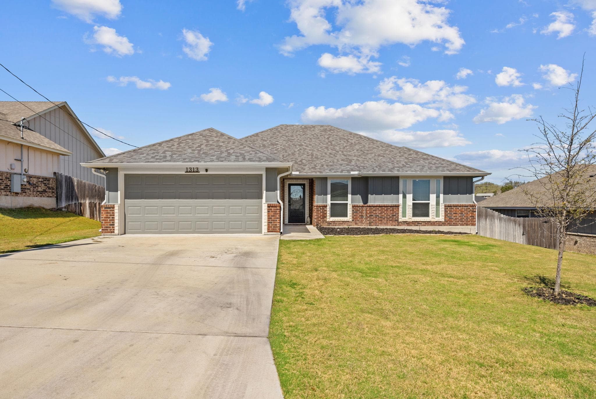 1313 Sandstone Cv