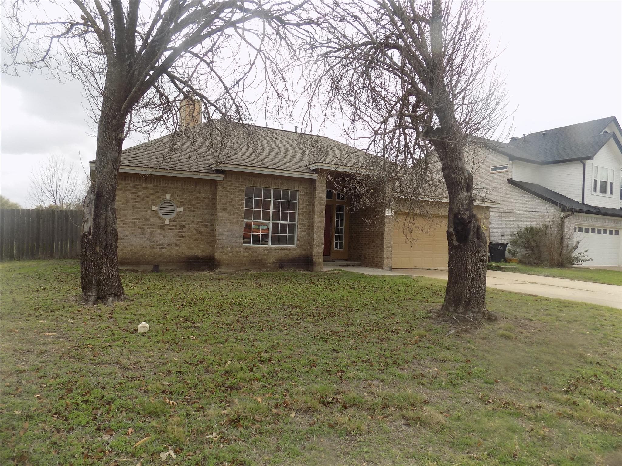 301 THUNDERBAY Dr