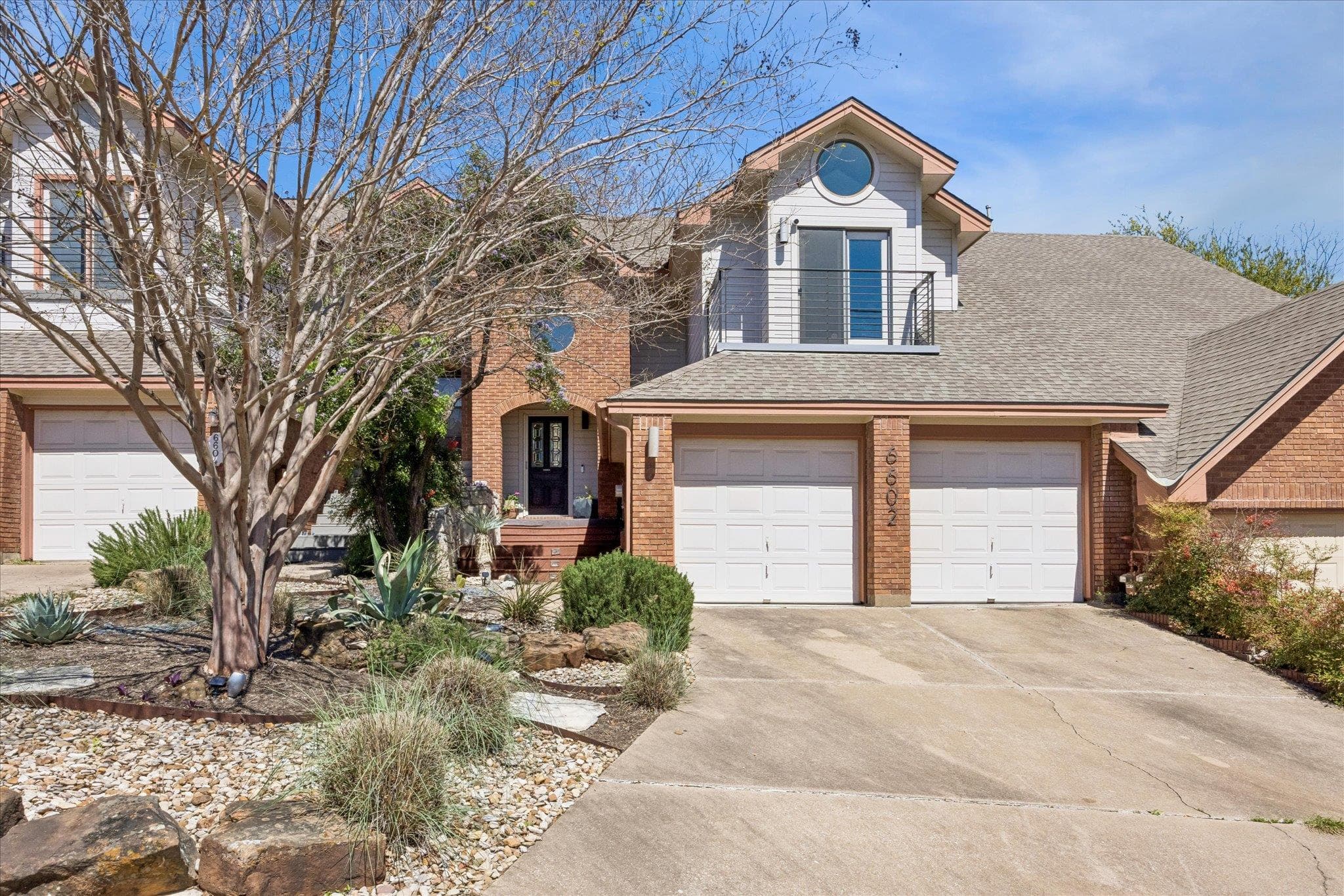 6602 Mesa Hollow Dr