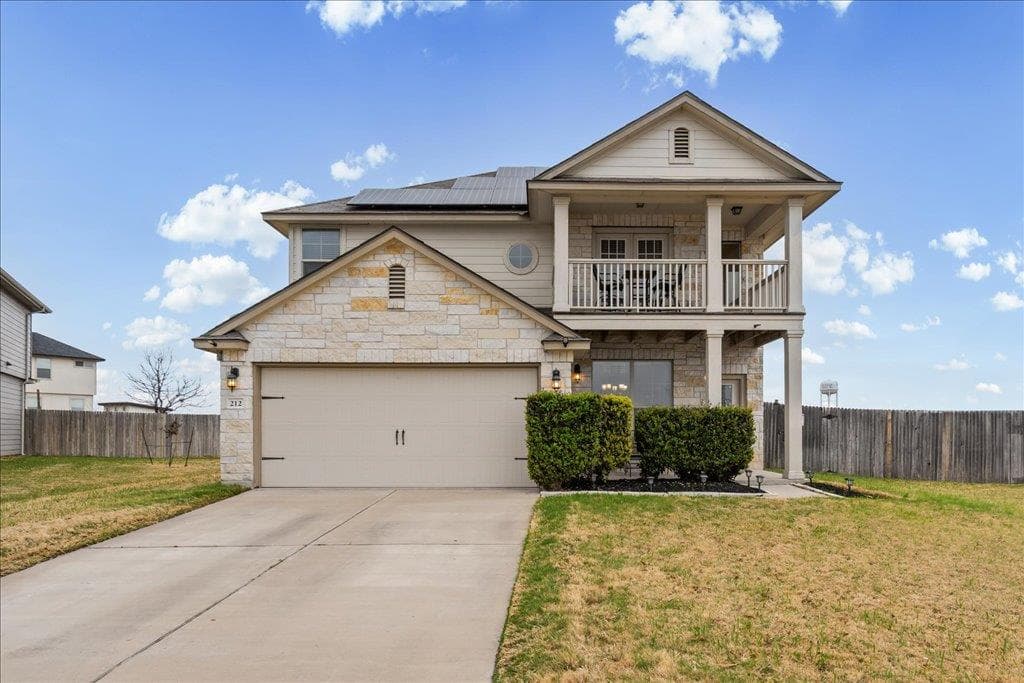 212 Plata Ln