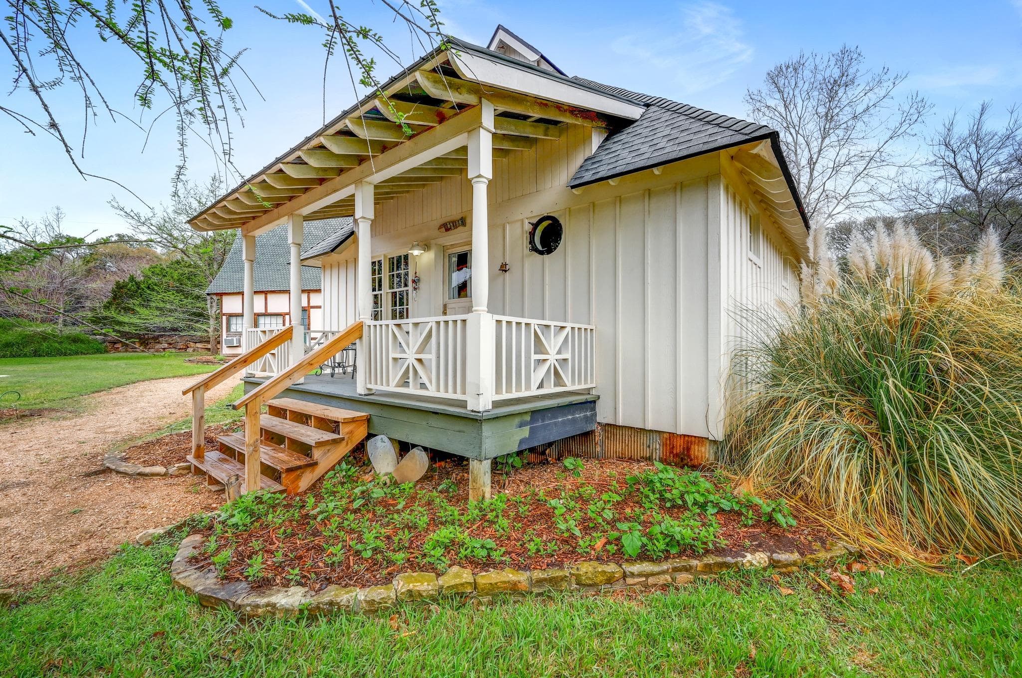 300 Mill Race Ln #8