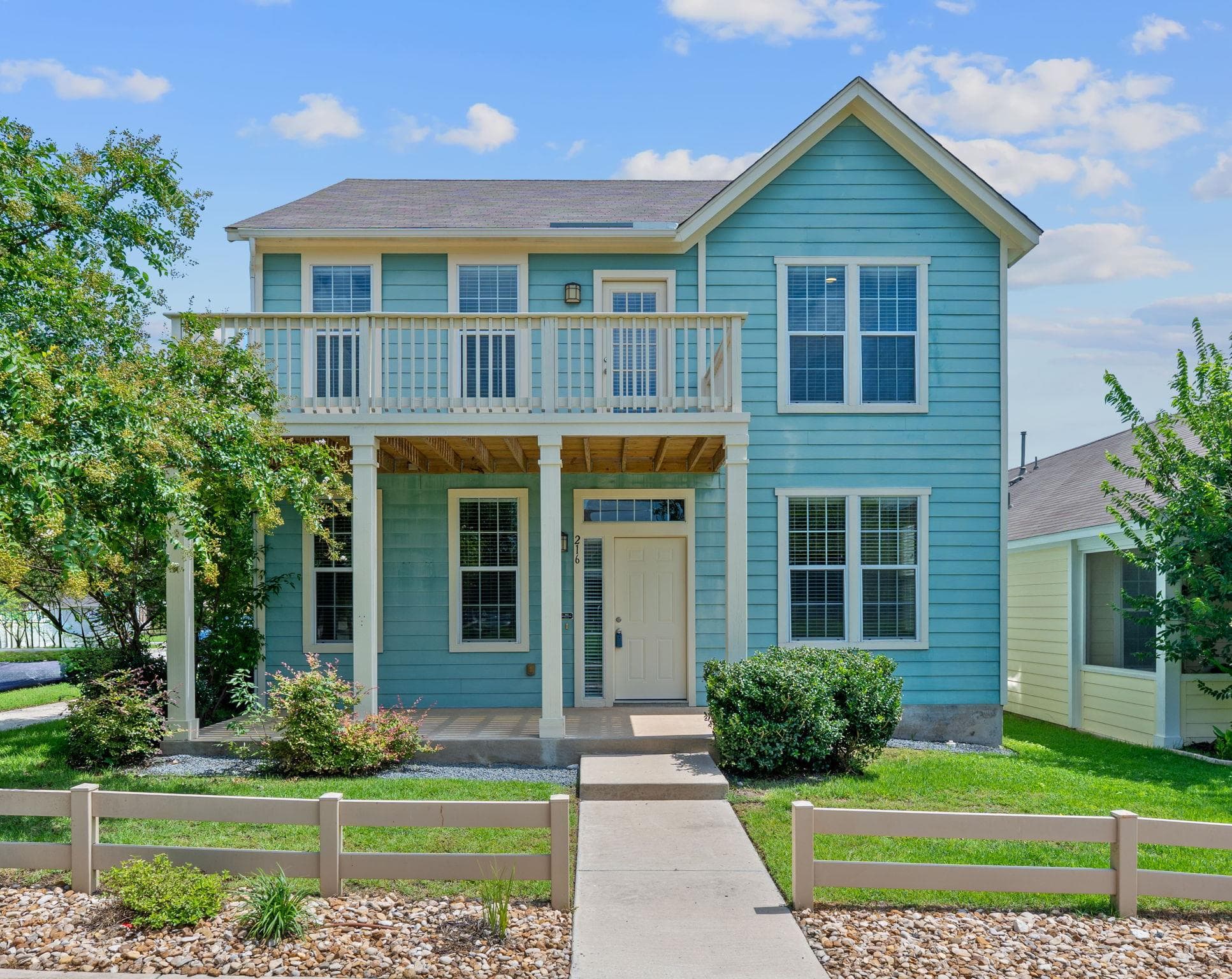 216 Greene Dr