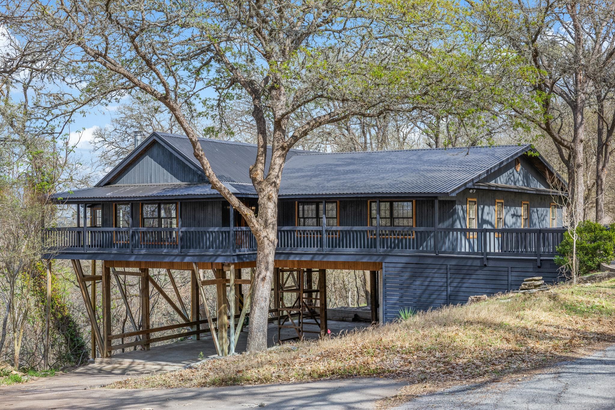 316 Valley View Dr
