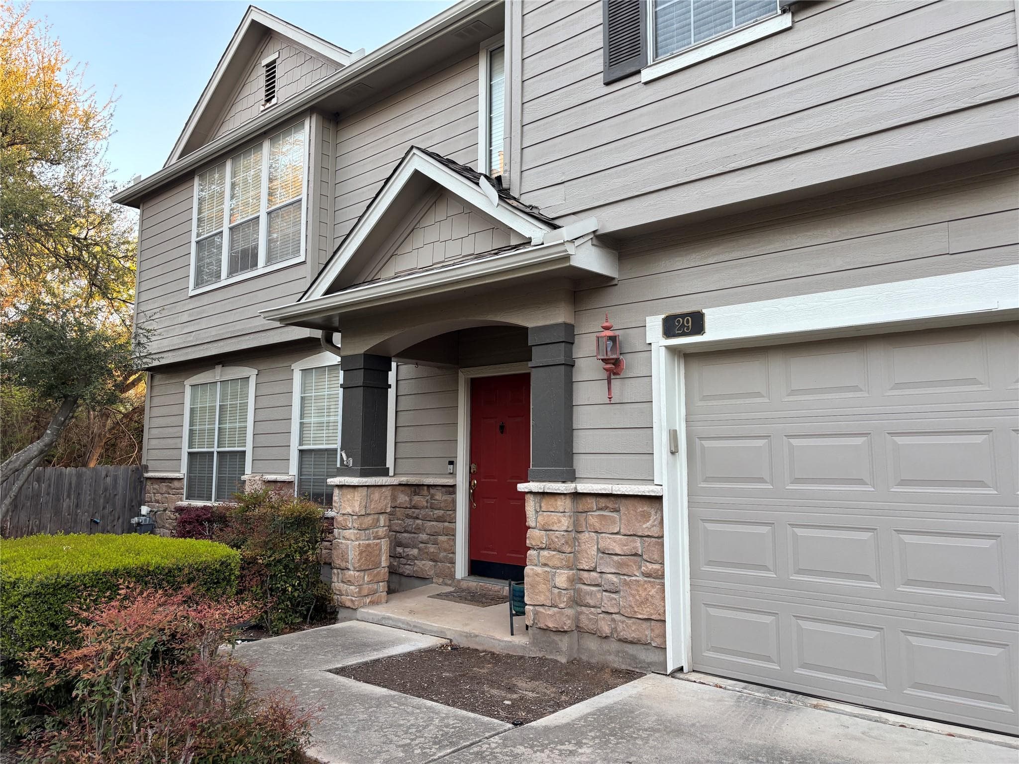 8518 W Cahill Dr #29