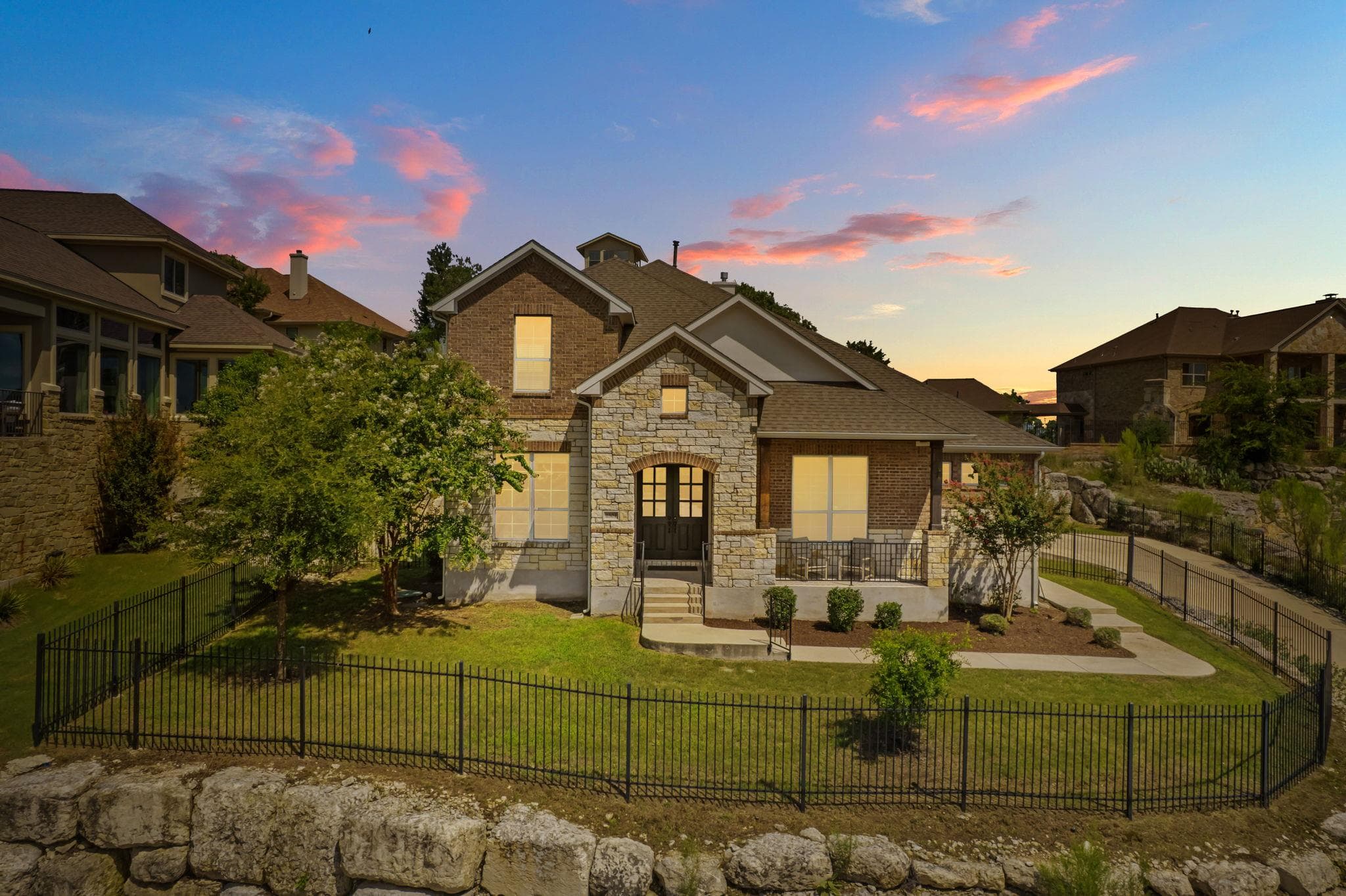 2304 Arroyo Grande None