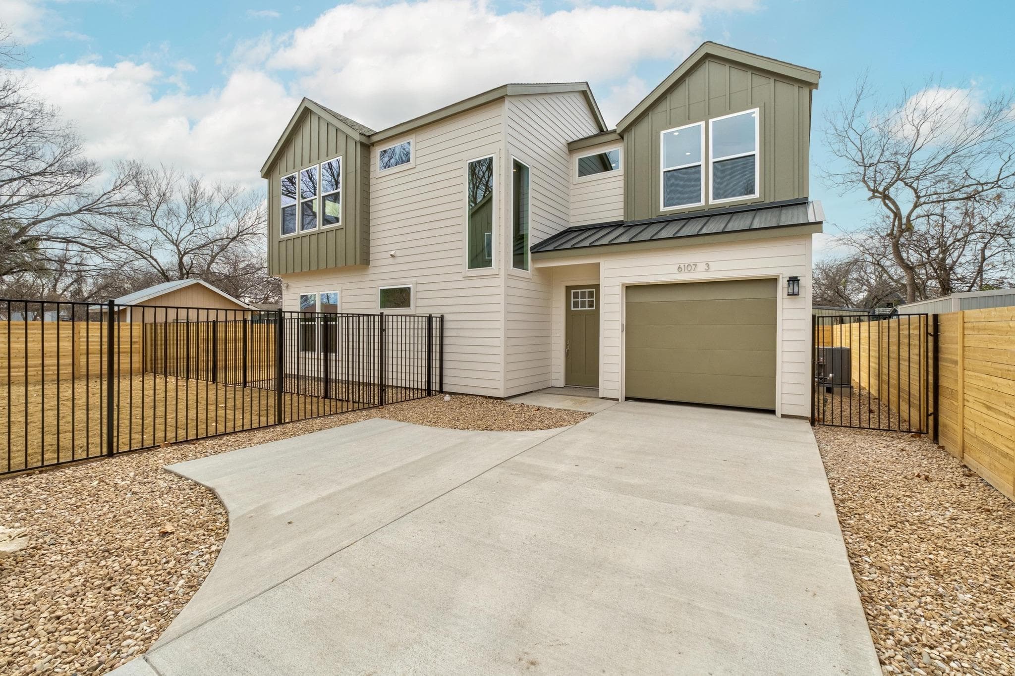 6107 Richardson Ln #3