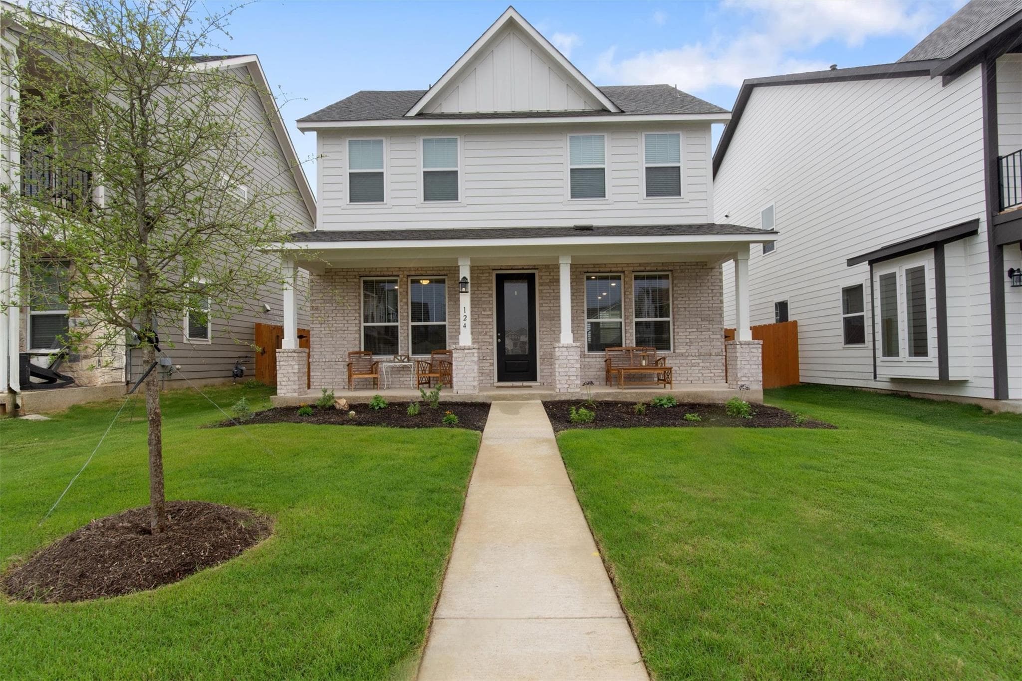 124 Barret Dr