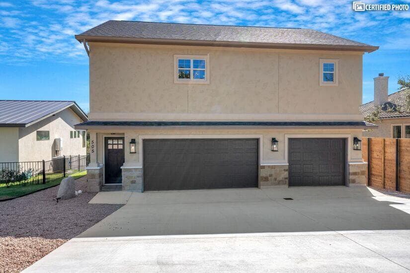 505 Heron Dr