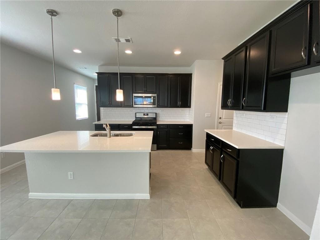 384 Gaida Loop