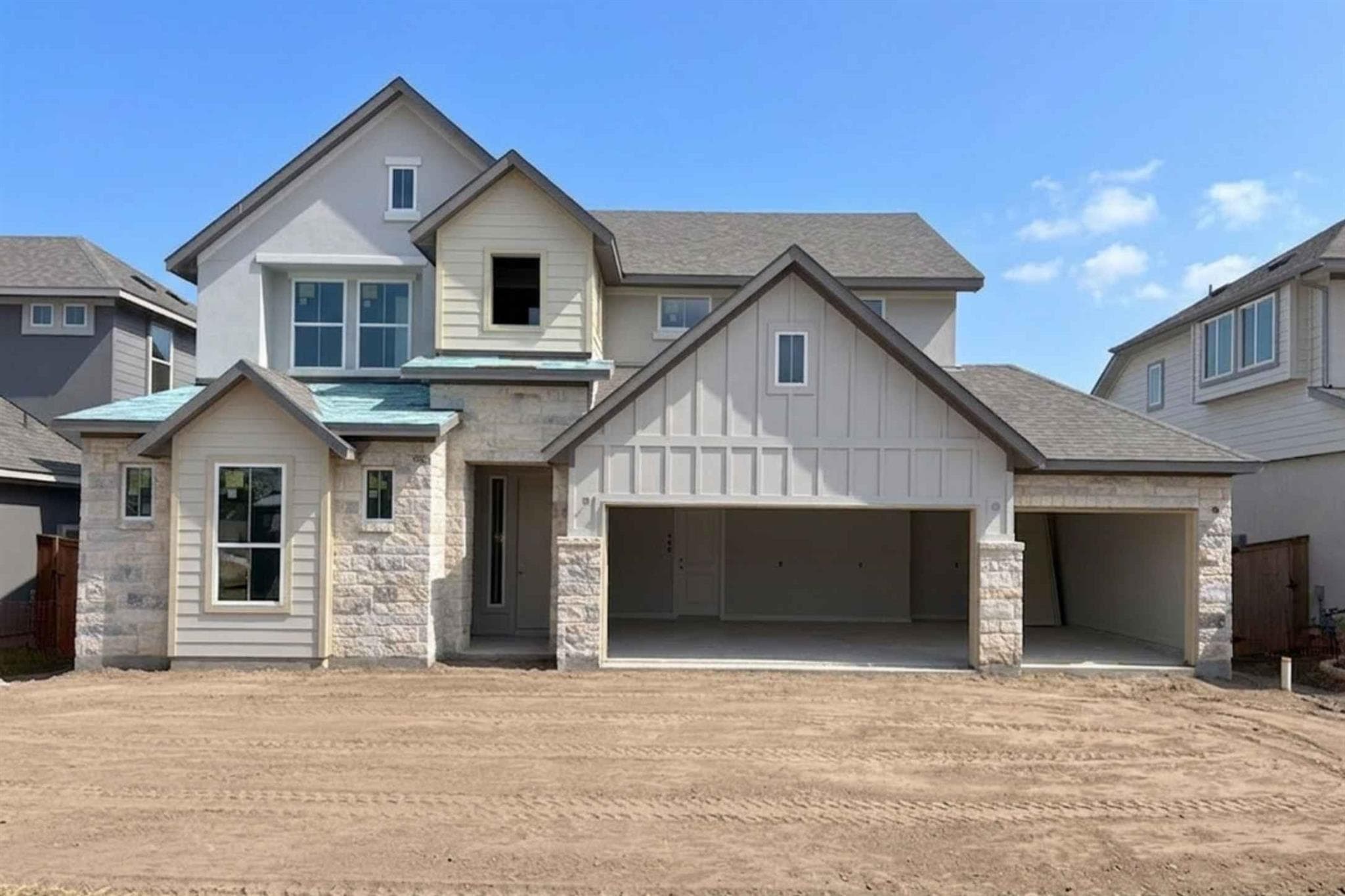 104 Slater Ct