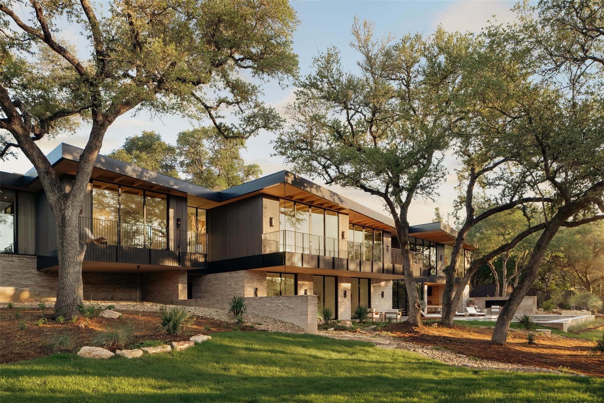 7001 Oak Shores & 3607 Robbins Dr
