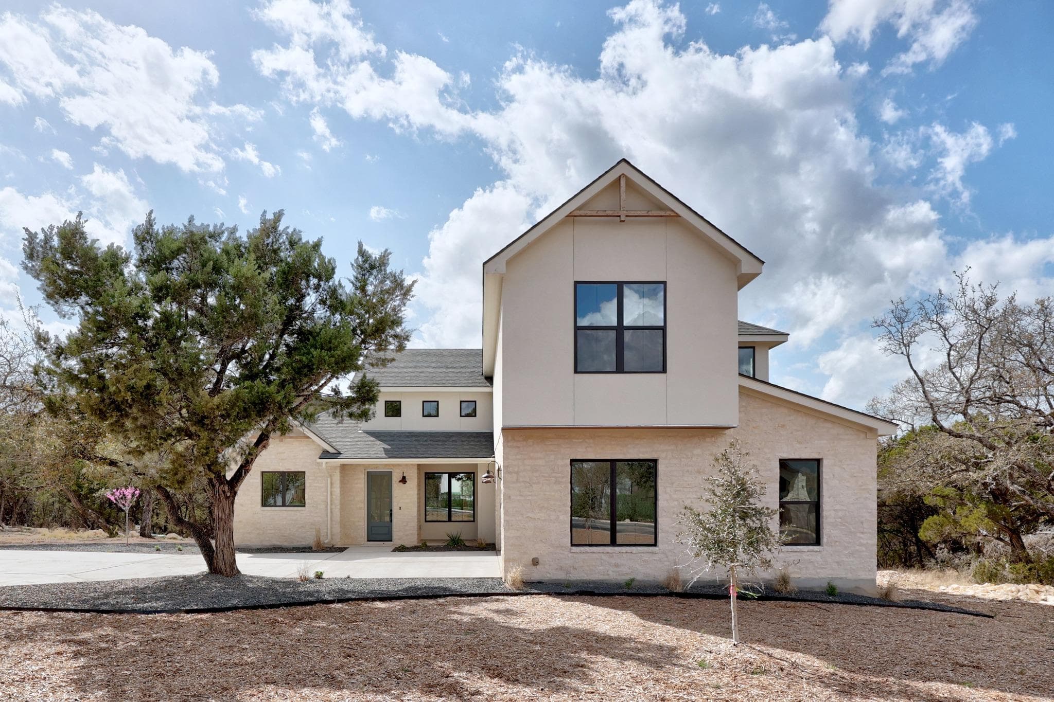 9504 Harbor Dr