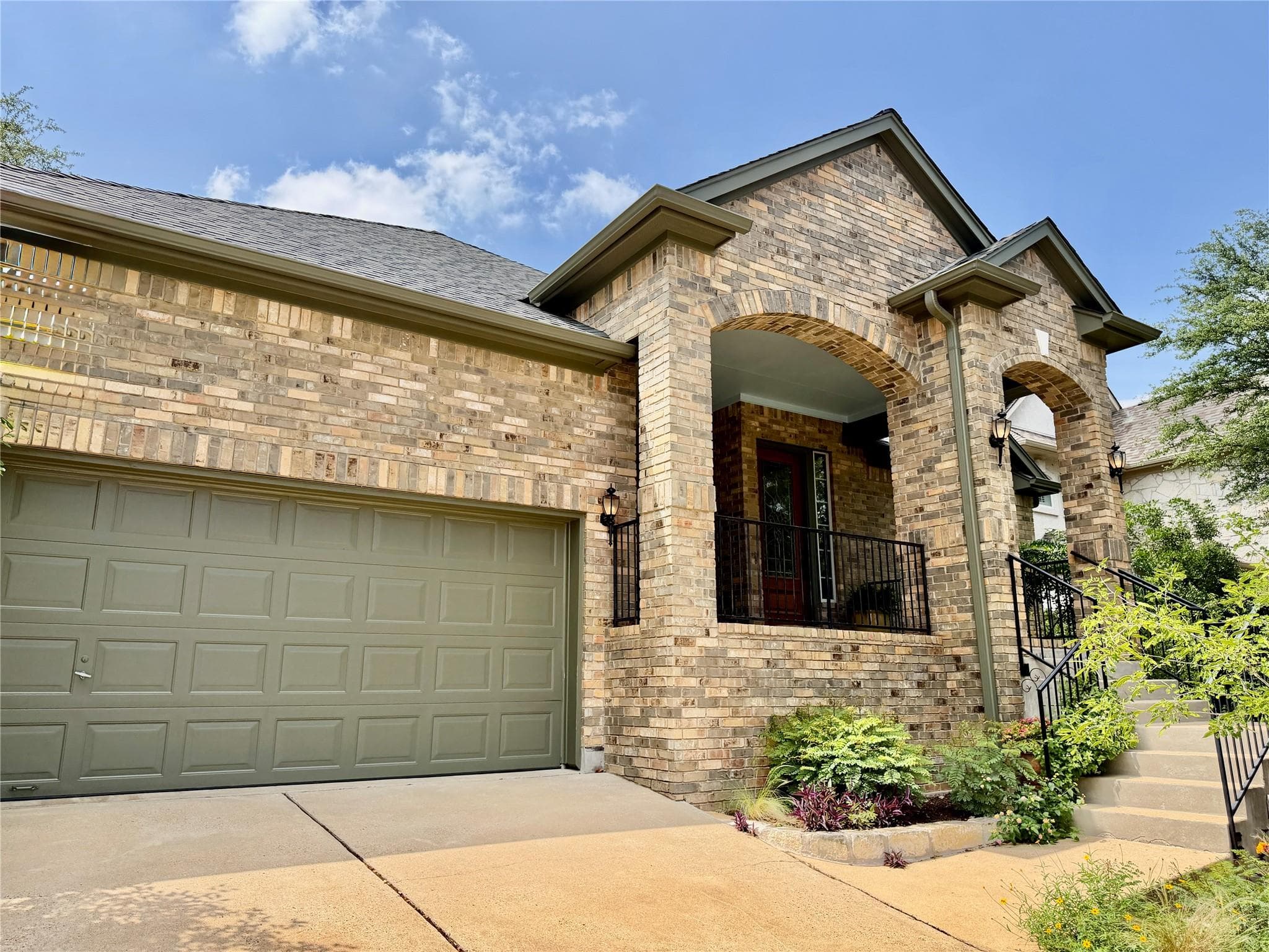 8024 COBBLESTONE None