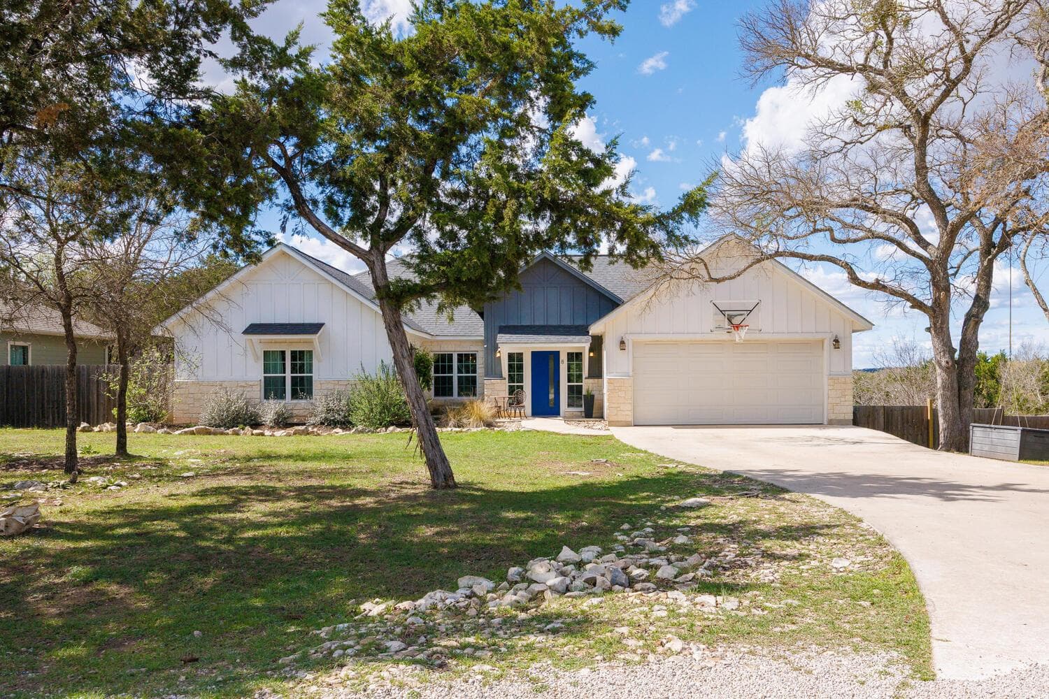 8 Butterfly St