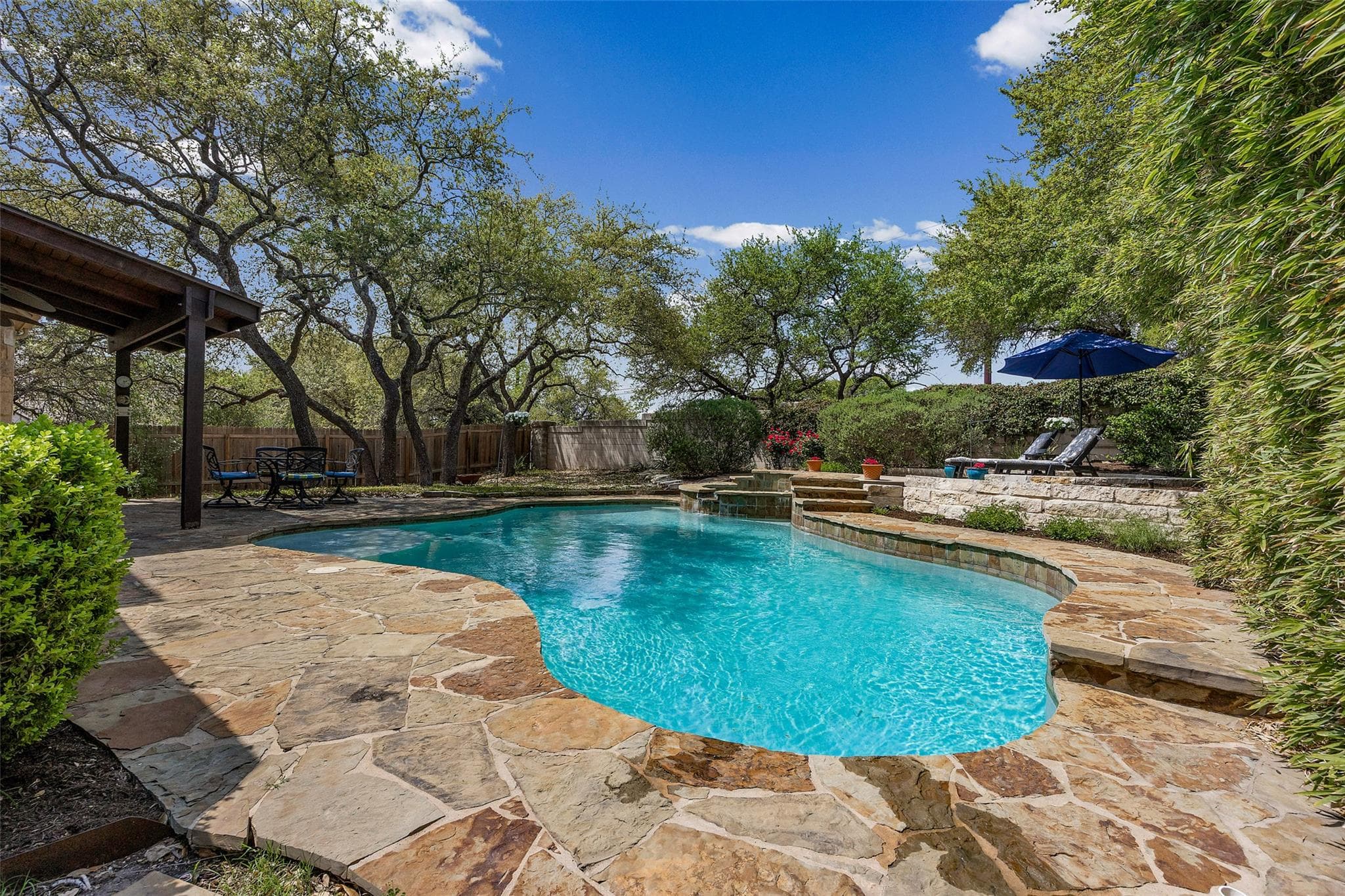 2200 Rio Mesa Dr