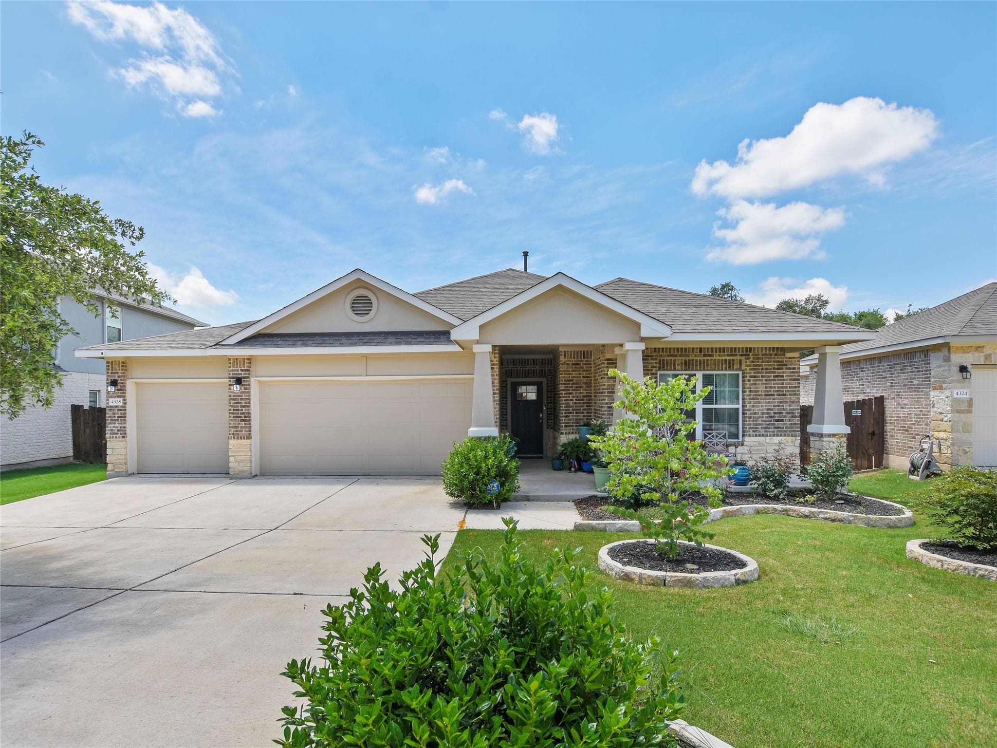 4328 Rockbrook Farms Ln