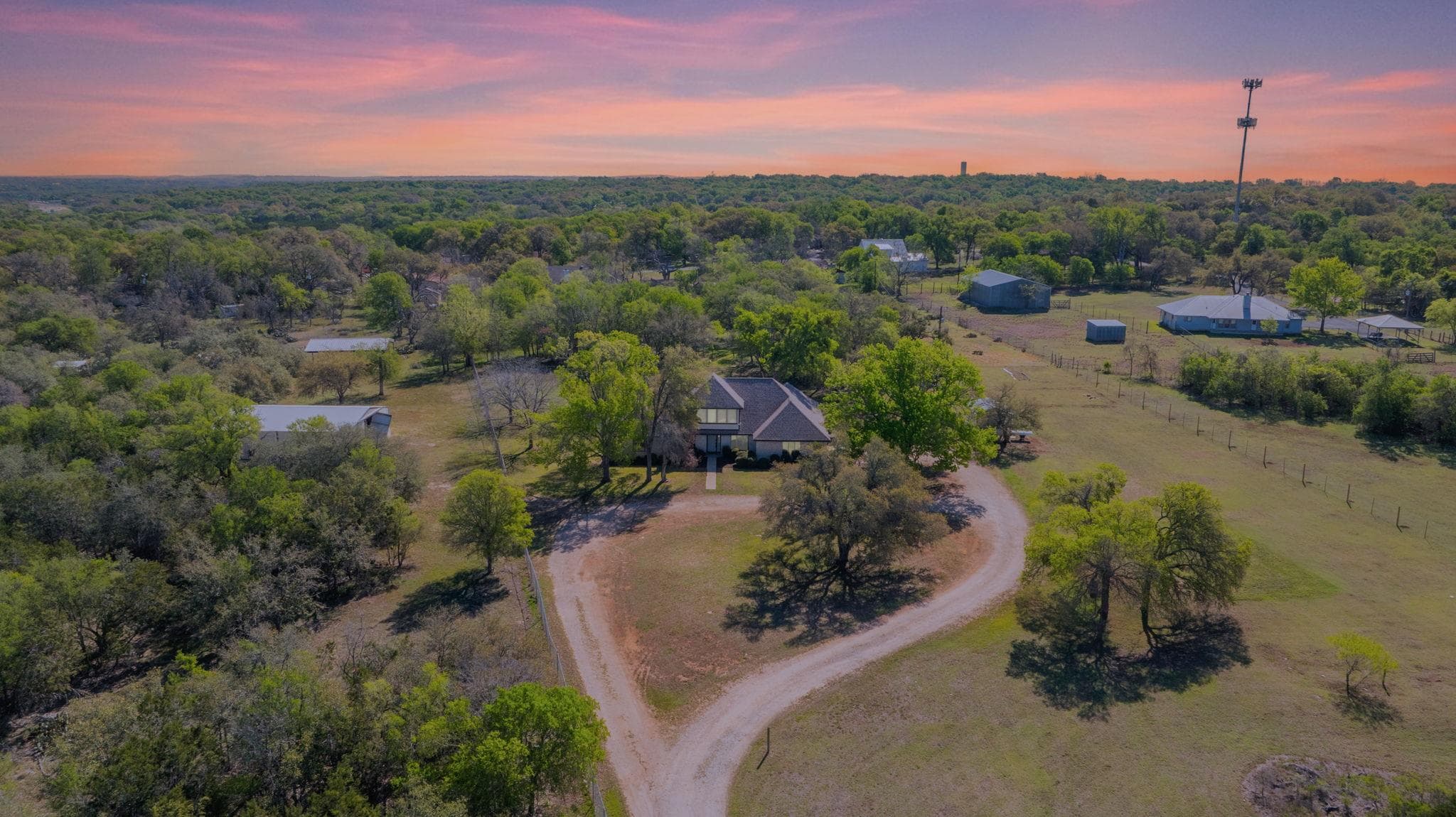 28 Country Oaks Dr