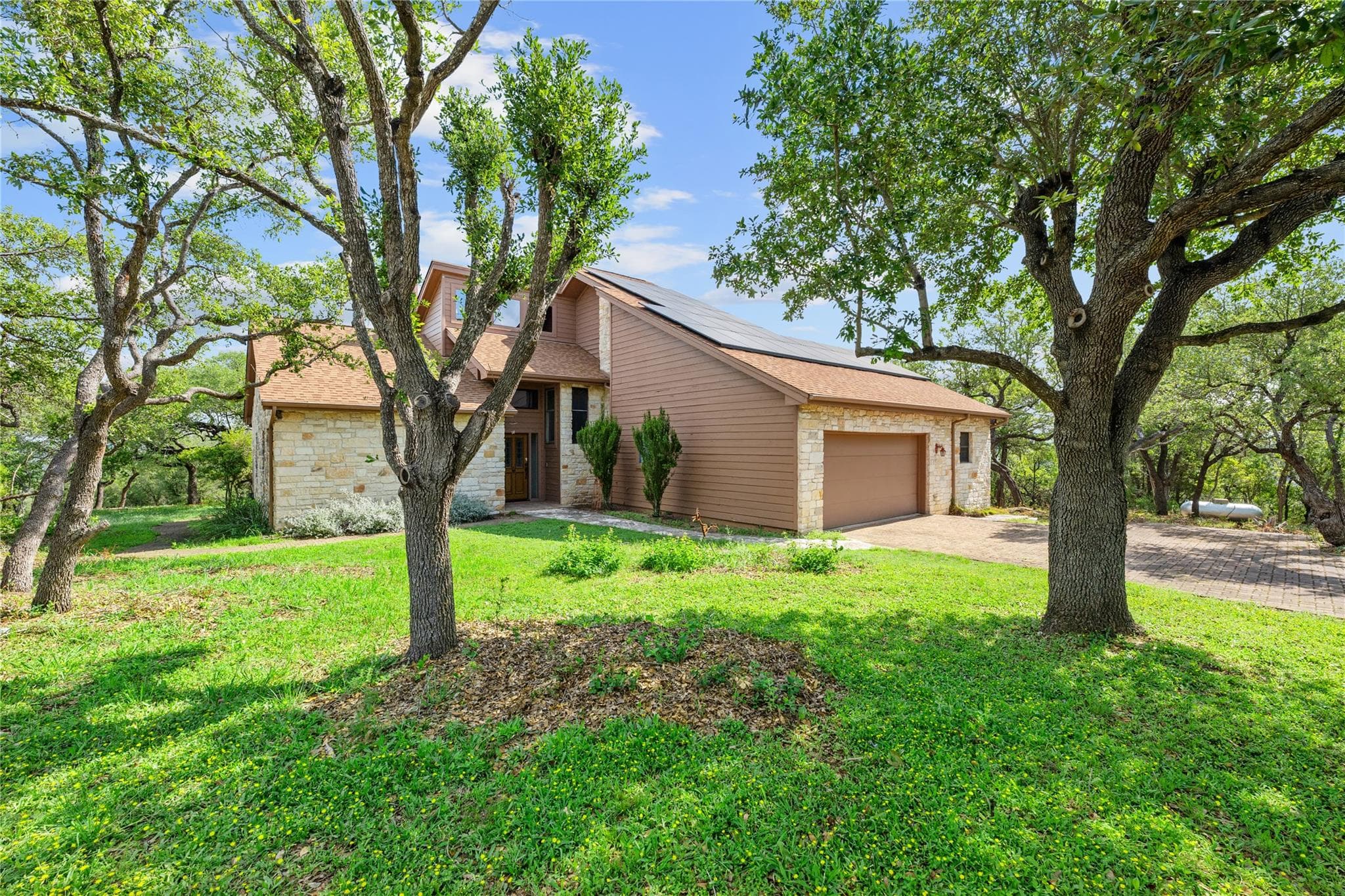 4505 Poteau Cir
