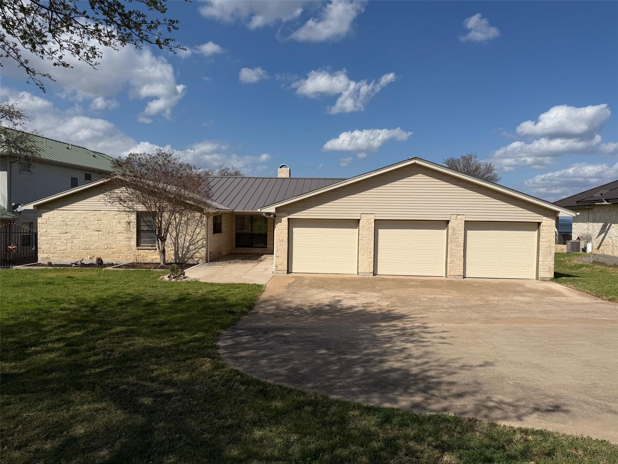 209 Senisa Dr