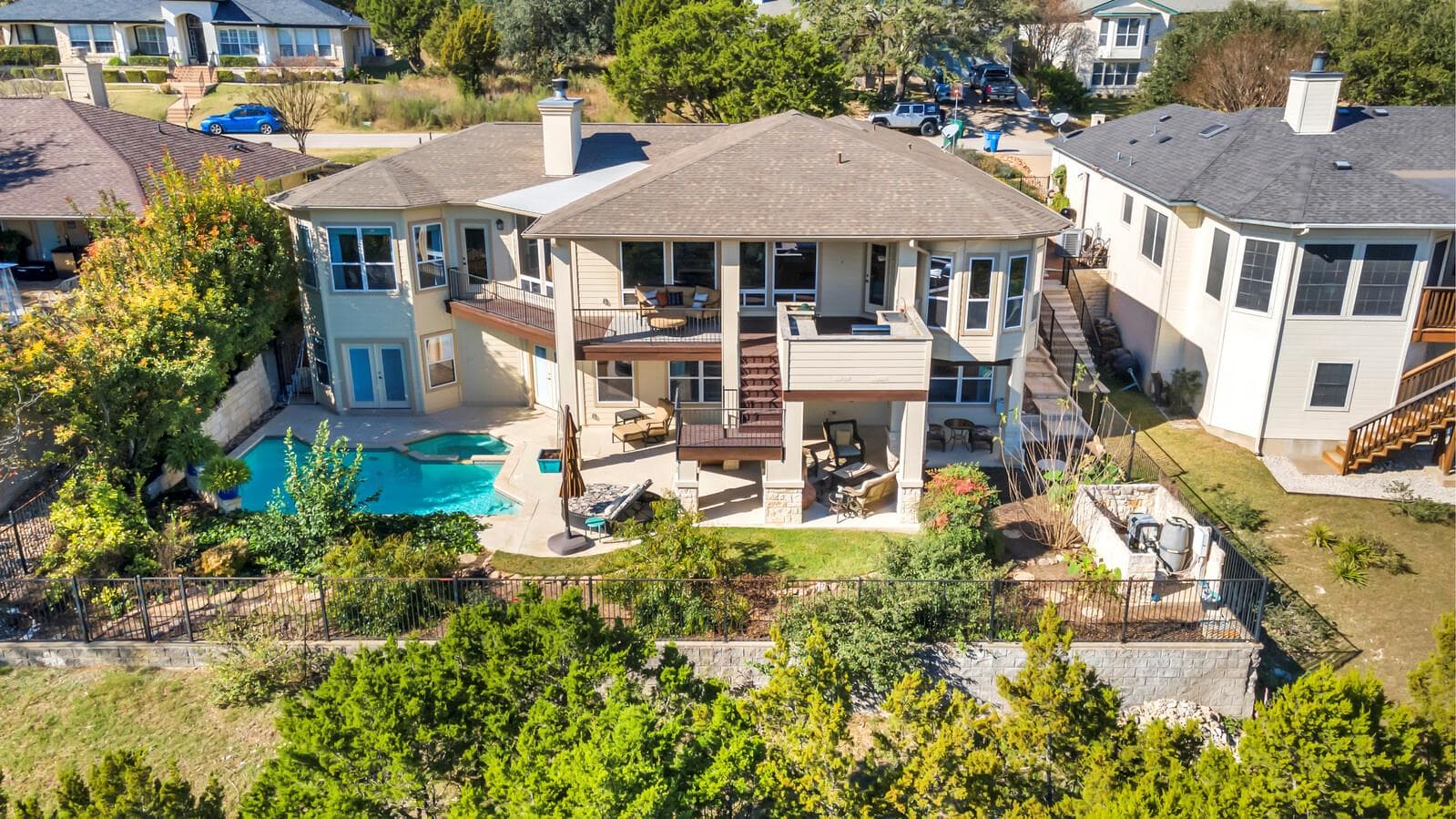 3111 Burnside Cir