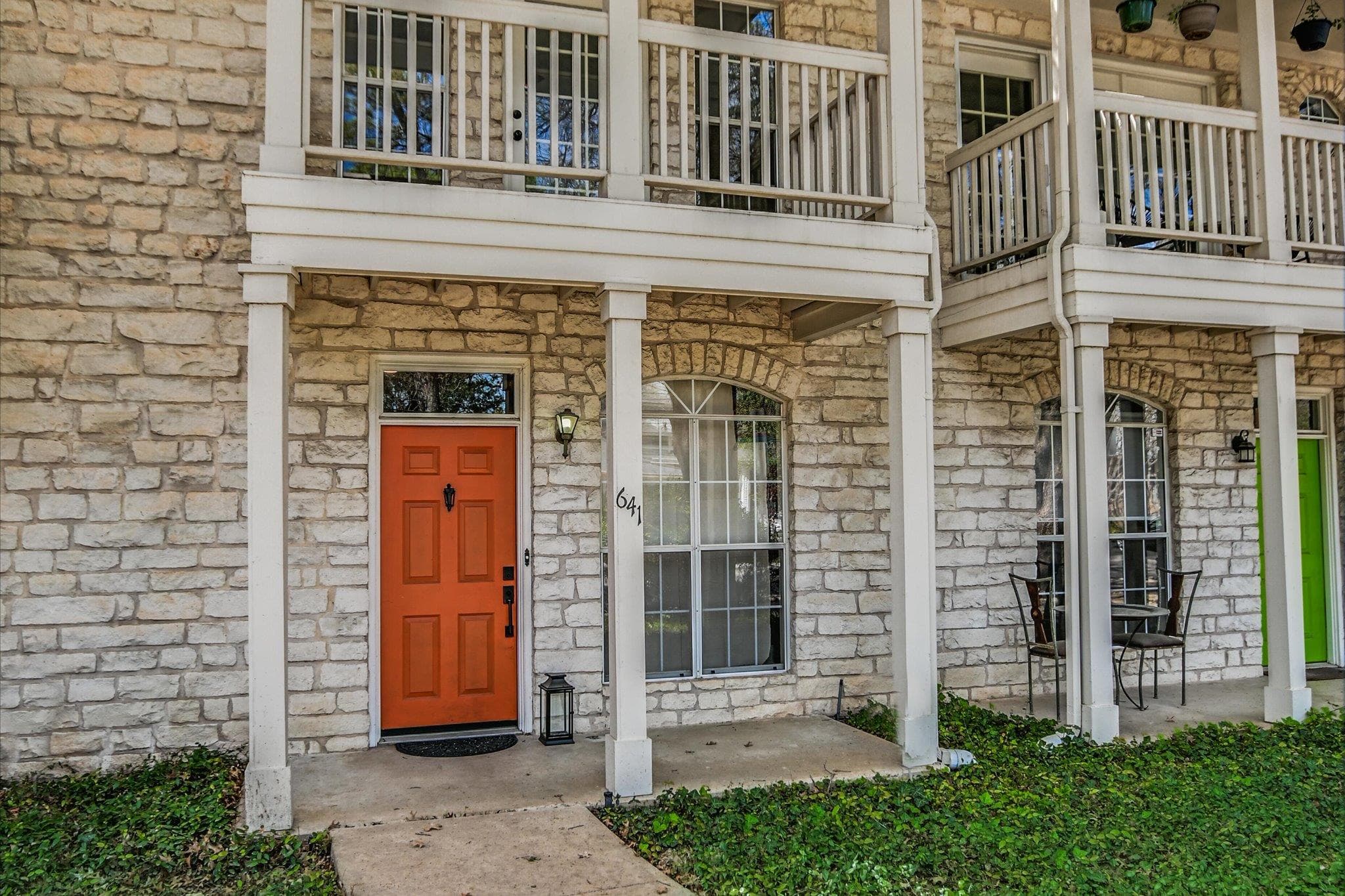 641 W 31st 1/2 St
