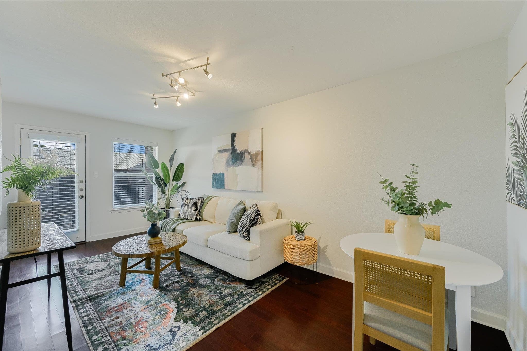 2020 S Congress Ave #1215