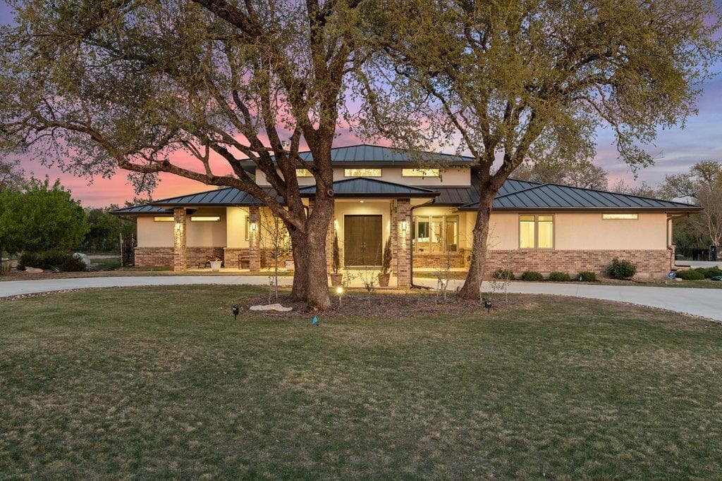 405 Spicewood Trails Dr
