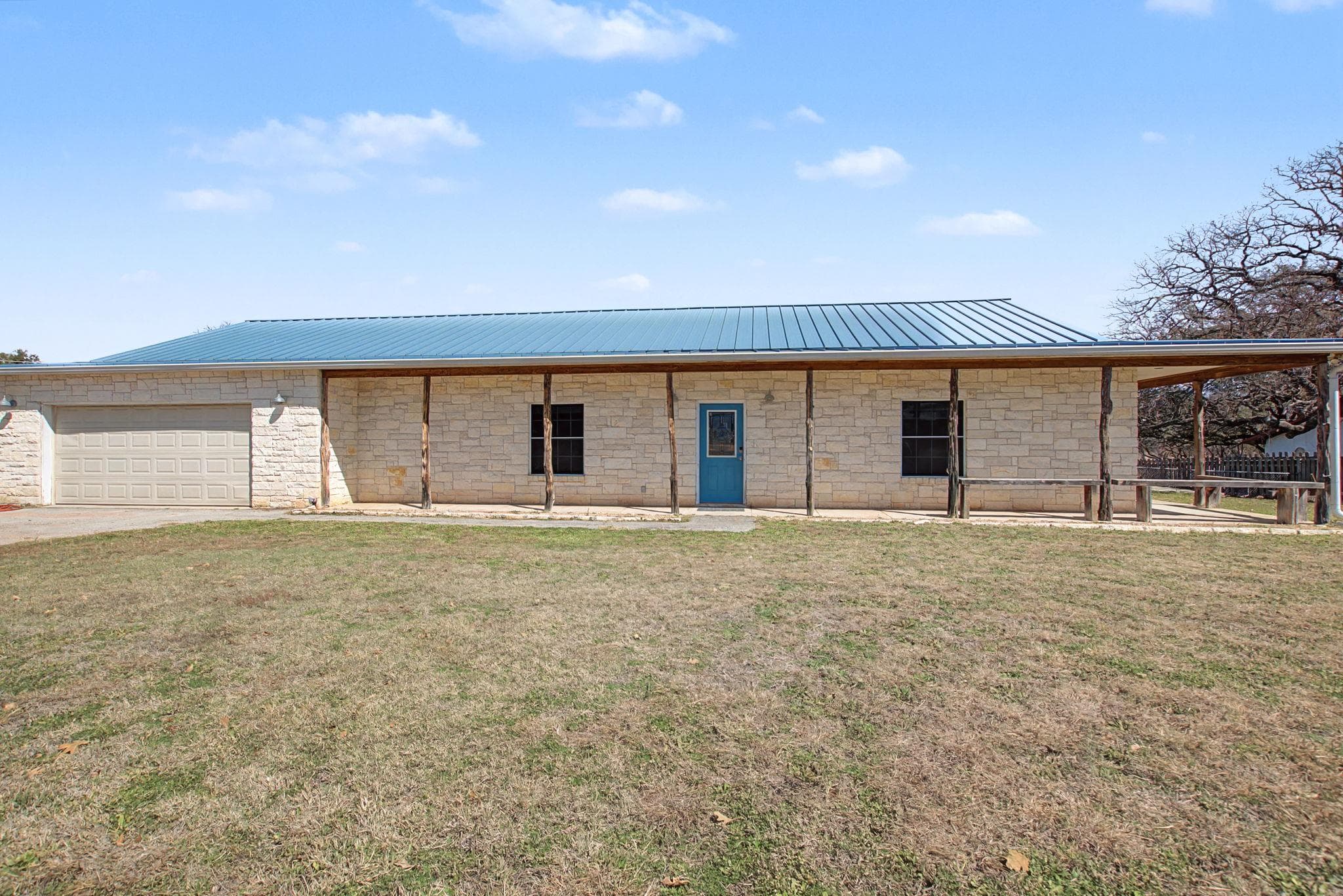 2207 Boxwood Cir