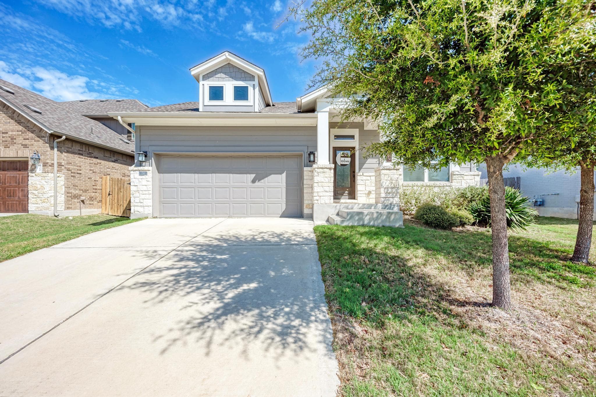 210 Mangold Dr