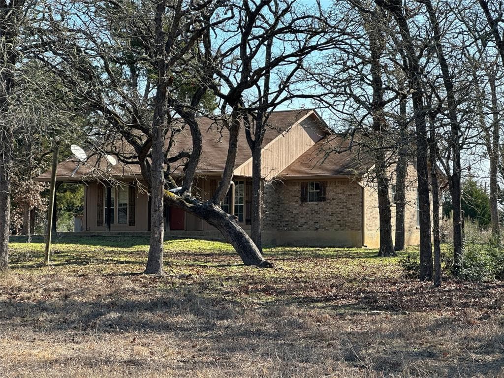 1047 Private Road 3022 None