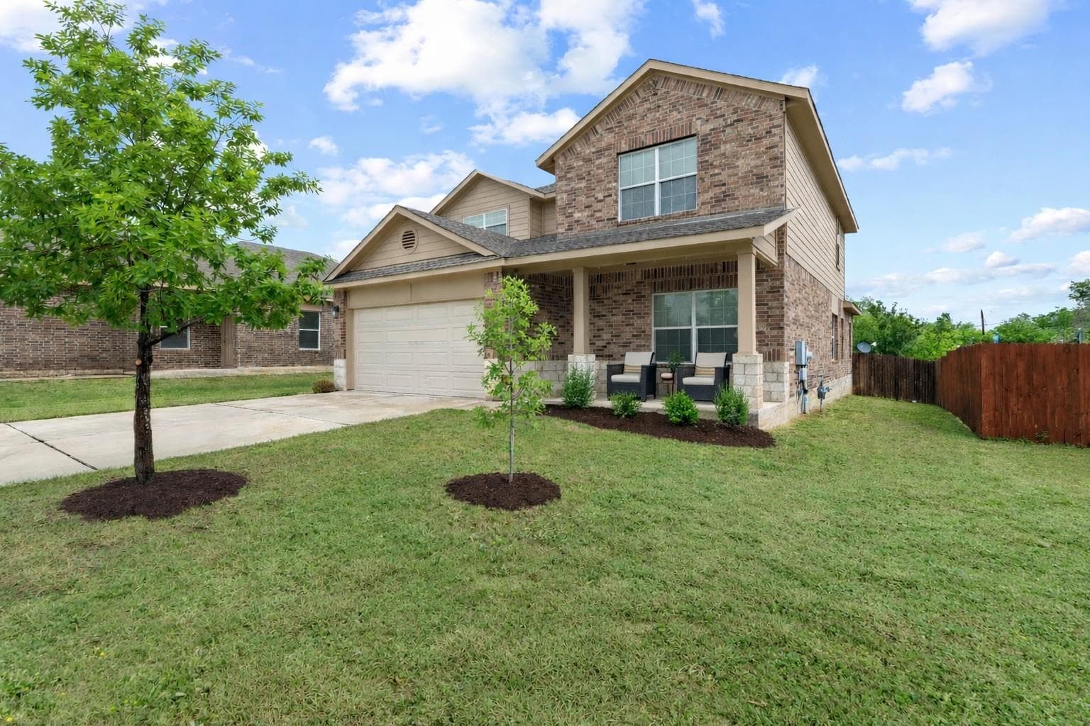 1402 Deodara Dr