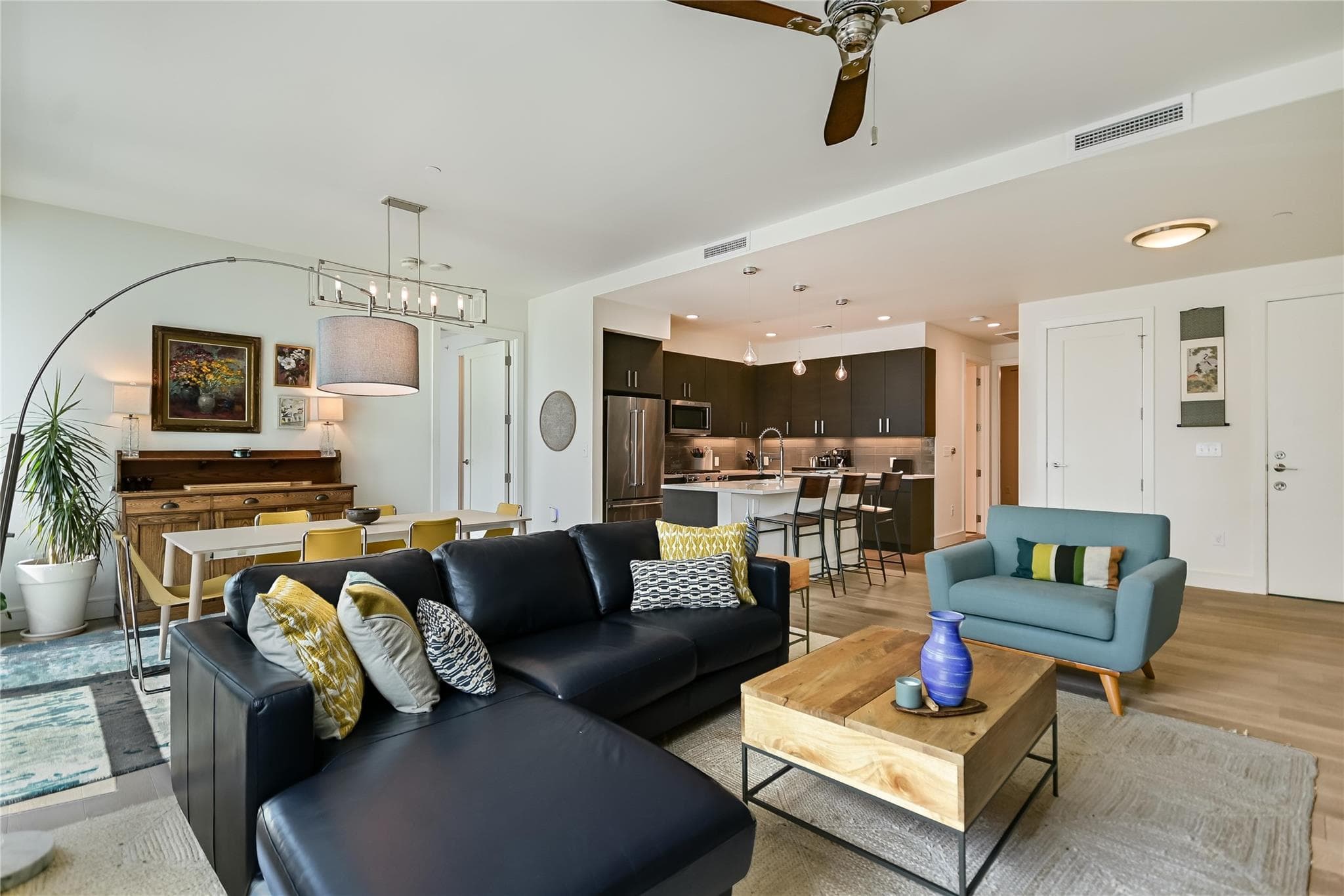 222 West Ave #1613