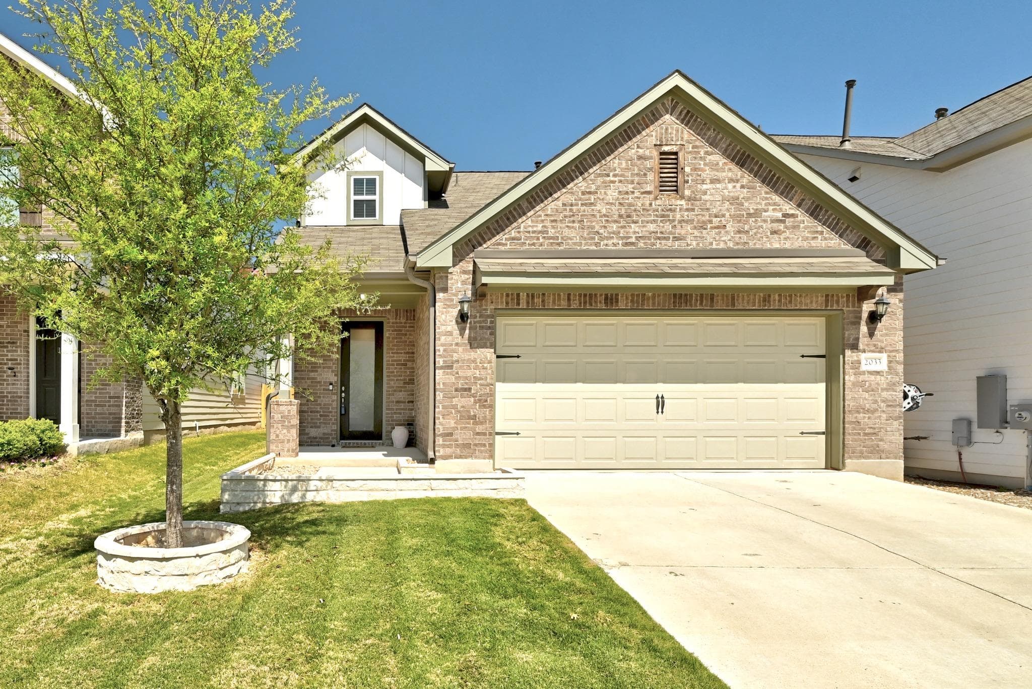 2033 Winston Way