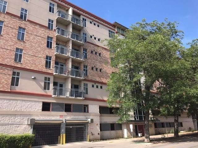 711 W 26th St #506