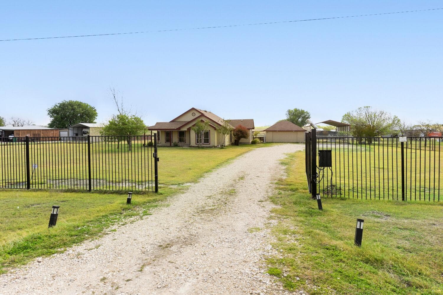 2601 Windy Ridge Rd