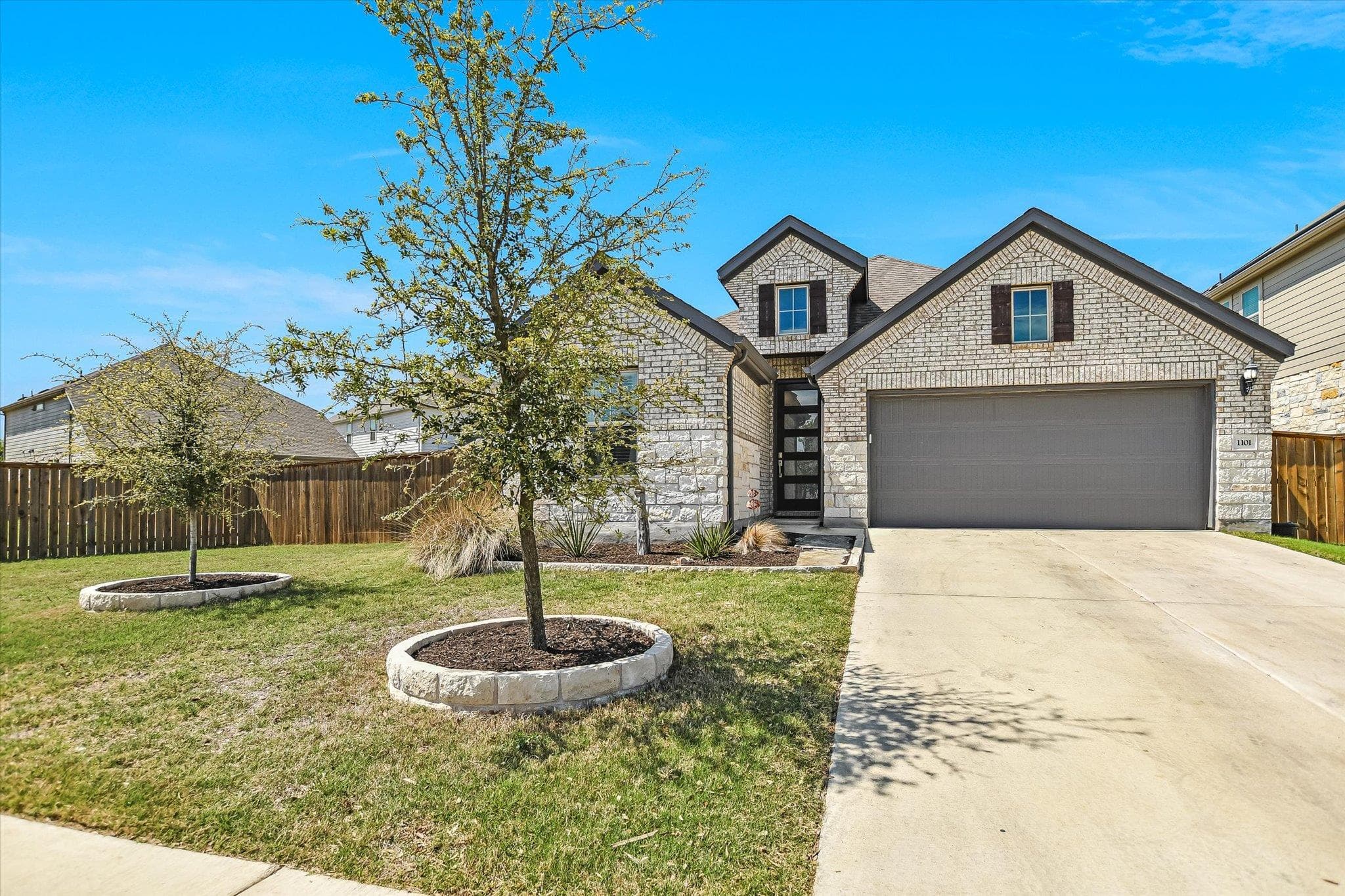 1101 Terrace View Dr